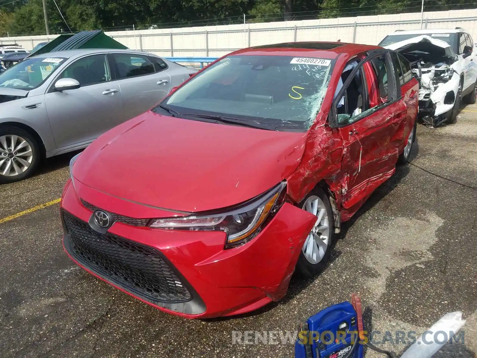 2 Photograph of a damaged car 5YFHPRAE9LP026104 TOYOTA COROLLA 2020