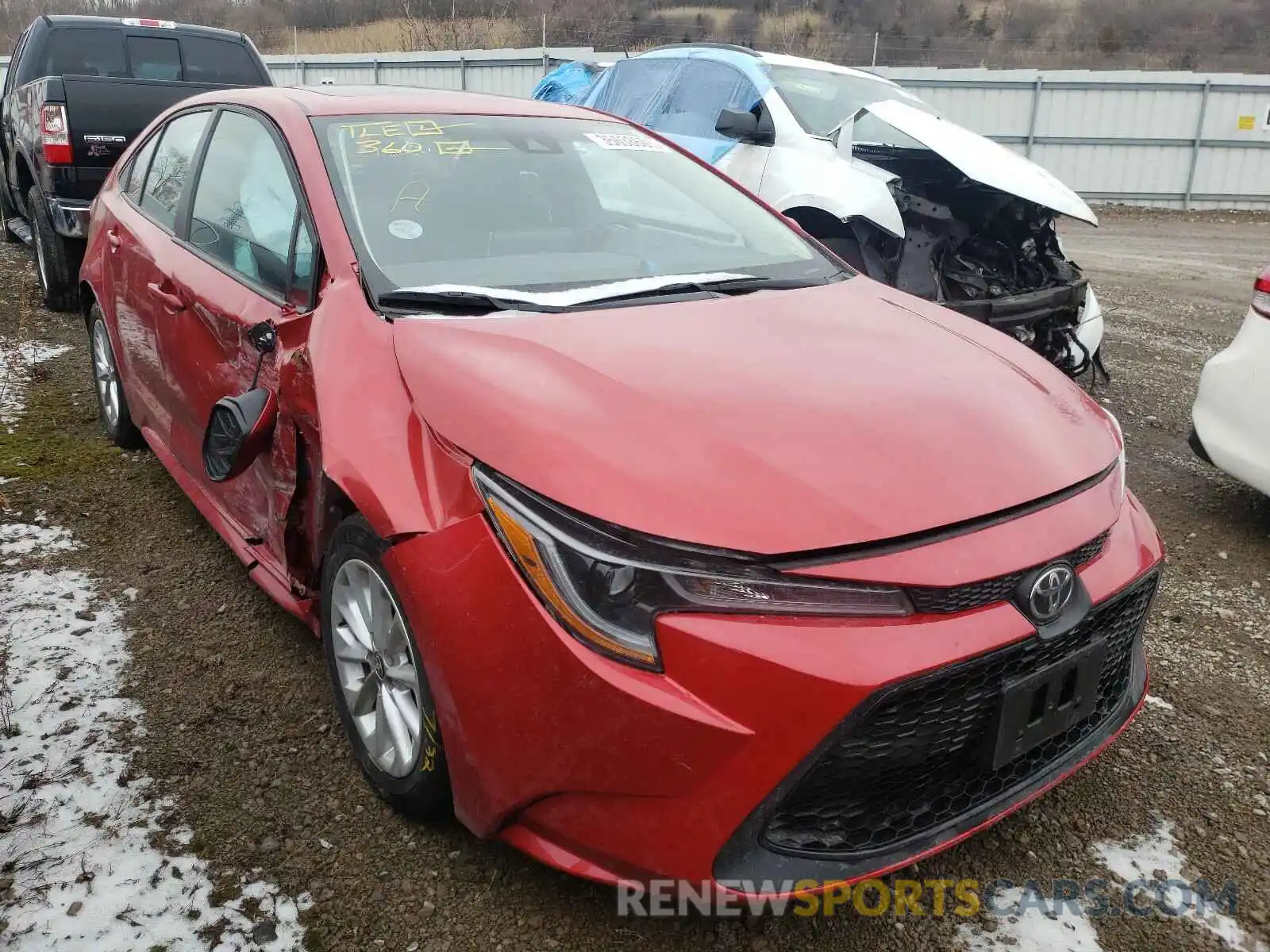 1 Photograph of a damaged car 5YFHPRAE9LP026622 TOYOTA COROLLA 2020