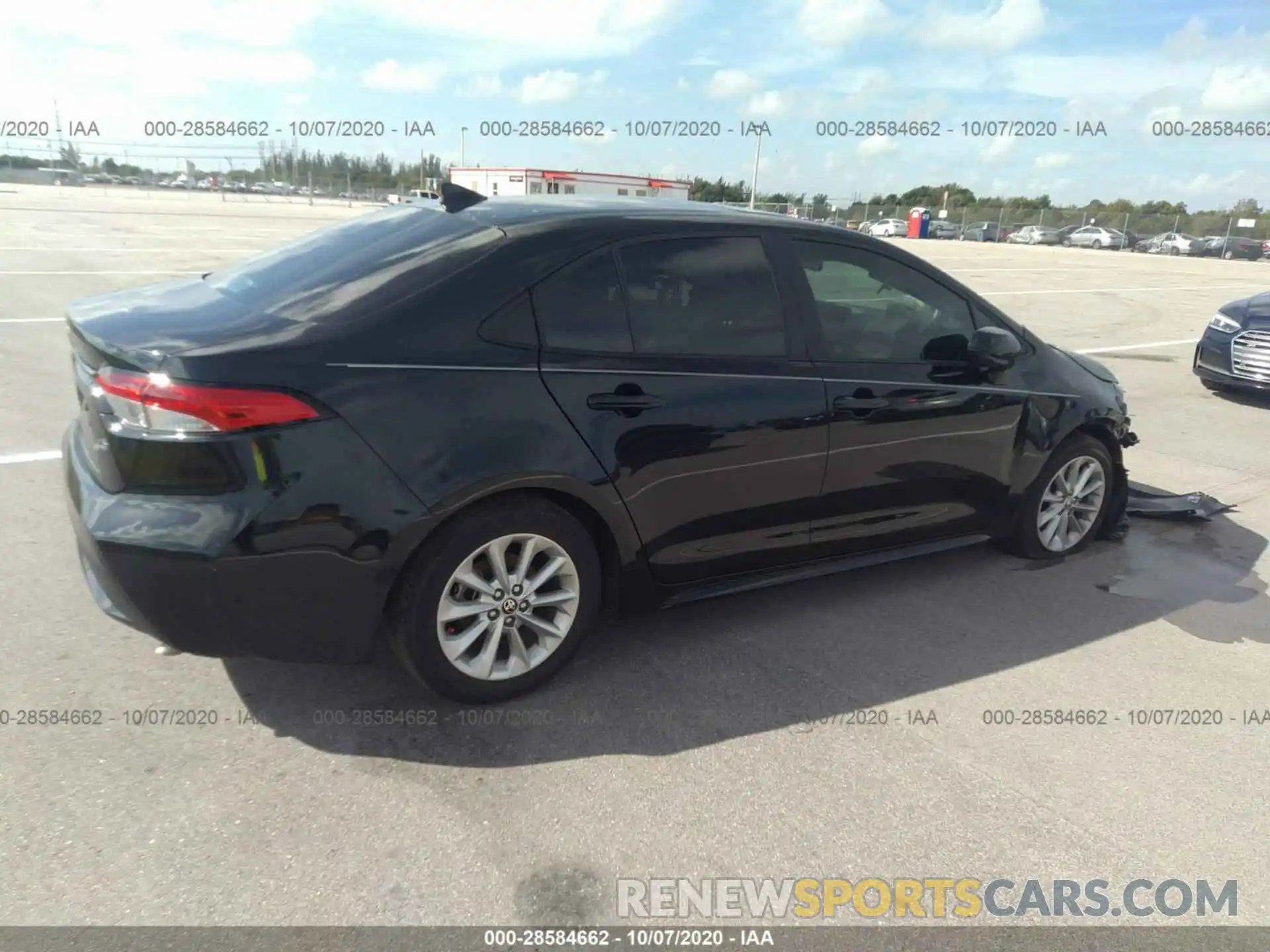 4 Photograph of a damaged car 5YFHPRAE9LP048815 TOYOTA COROLLA 2020