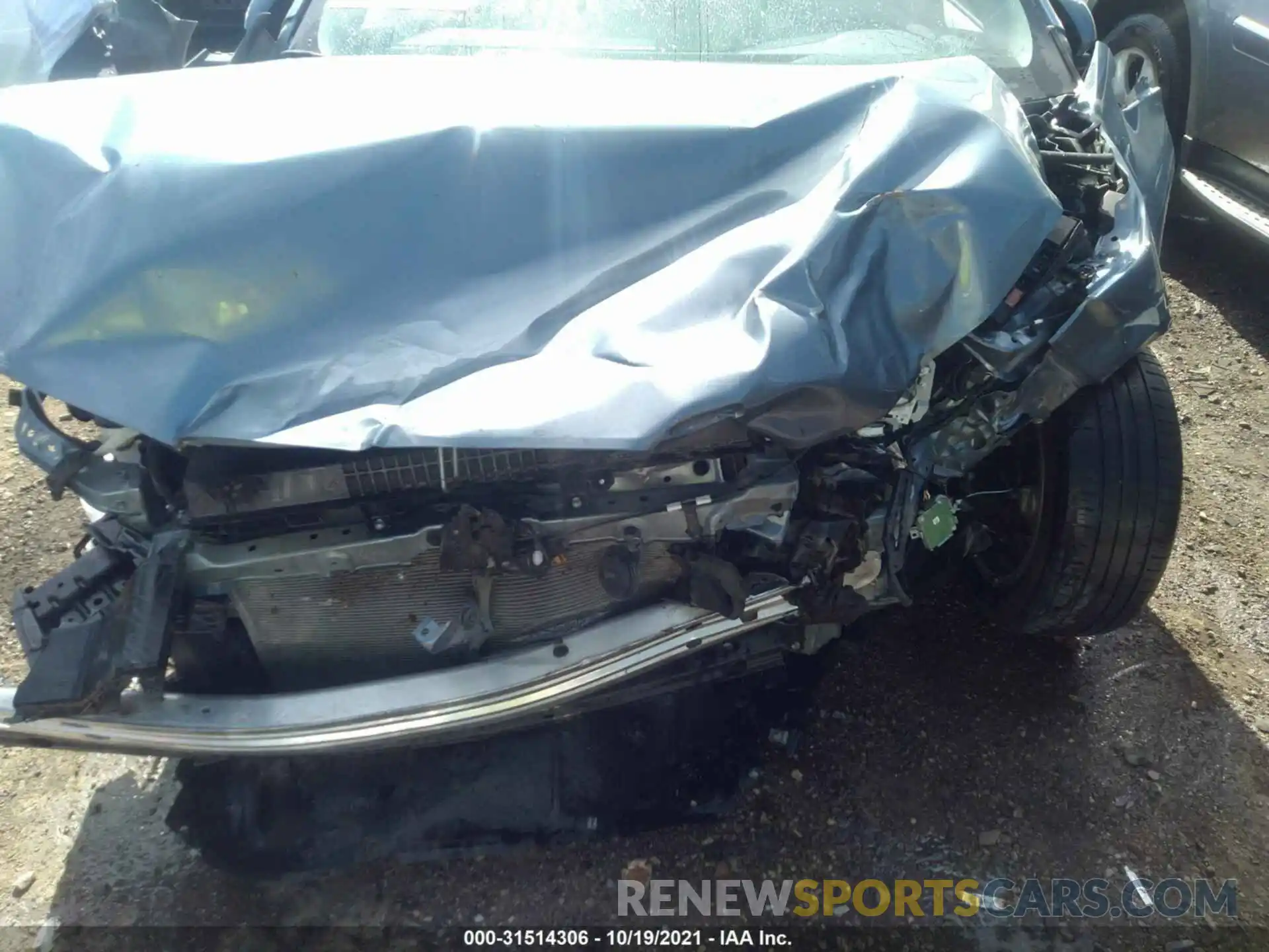 6 Photograph of a damaged car 5YFHPRAE9LP054372 TOYOTA COROLLA 2020