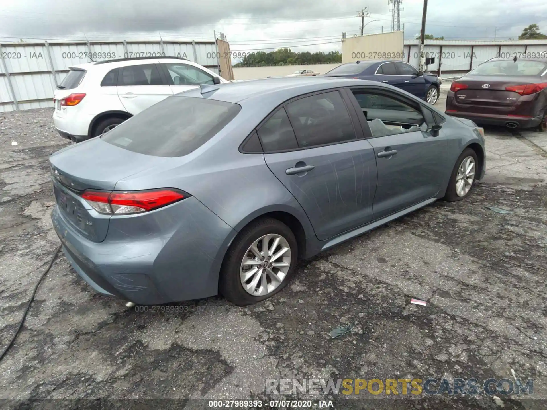 4 Photograph of a damaged car 5YFHPRAEXLP011112 TOYOTA COROLLA 2020