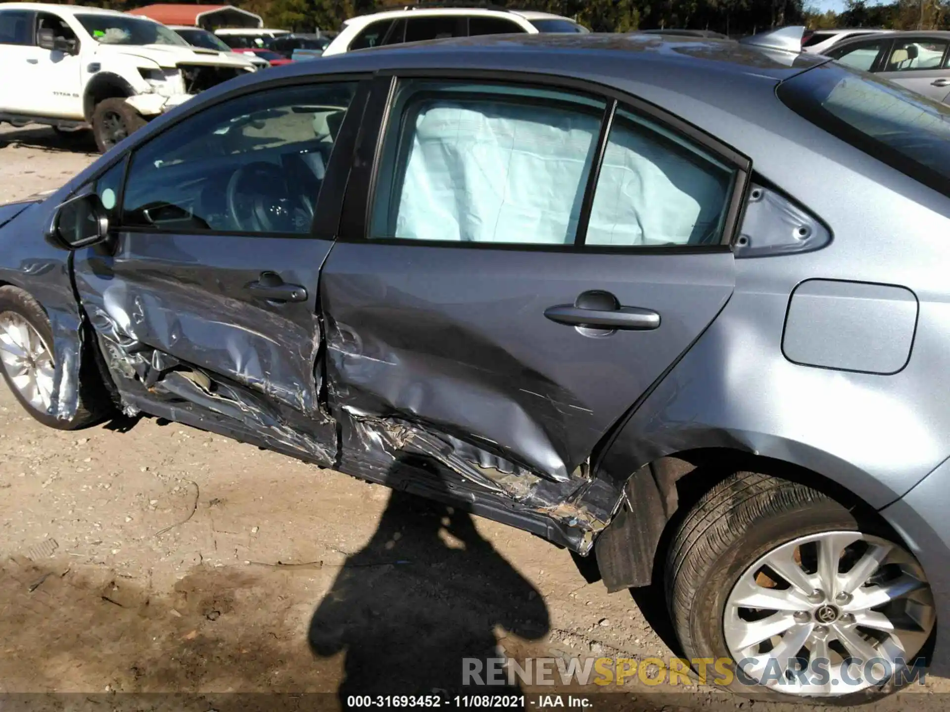 6 Photograph of a damaged car 5YFHPRAEXLP037287 TOYOTA COROLLA 2020