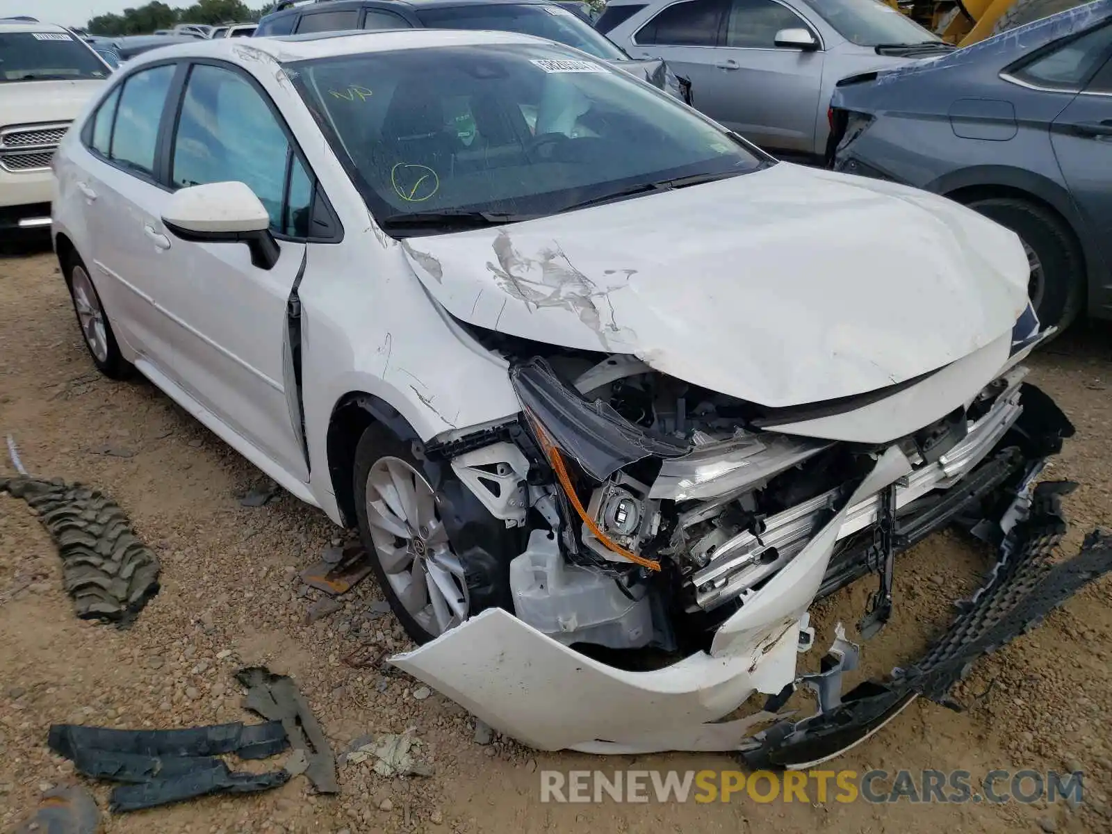 1 Photograph of a damaged car 5YFHPRAEXLP042120 TOYOTA COROLLA 2020