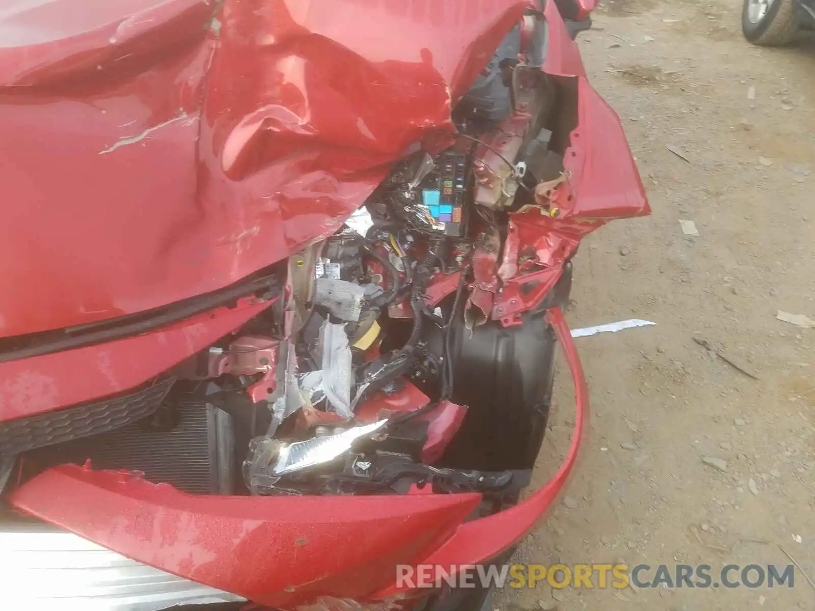 9 Photograph of a damaged car 5YFHPRAEXLP058849 TOYOTA COROLLA 2020