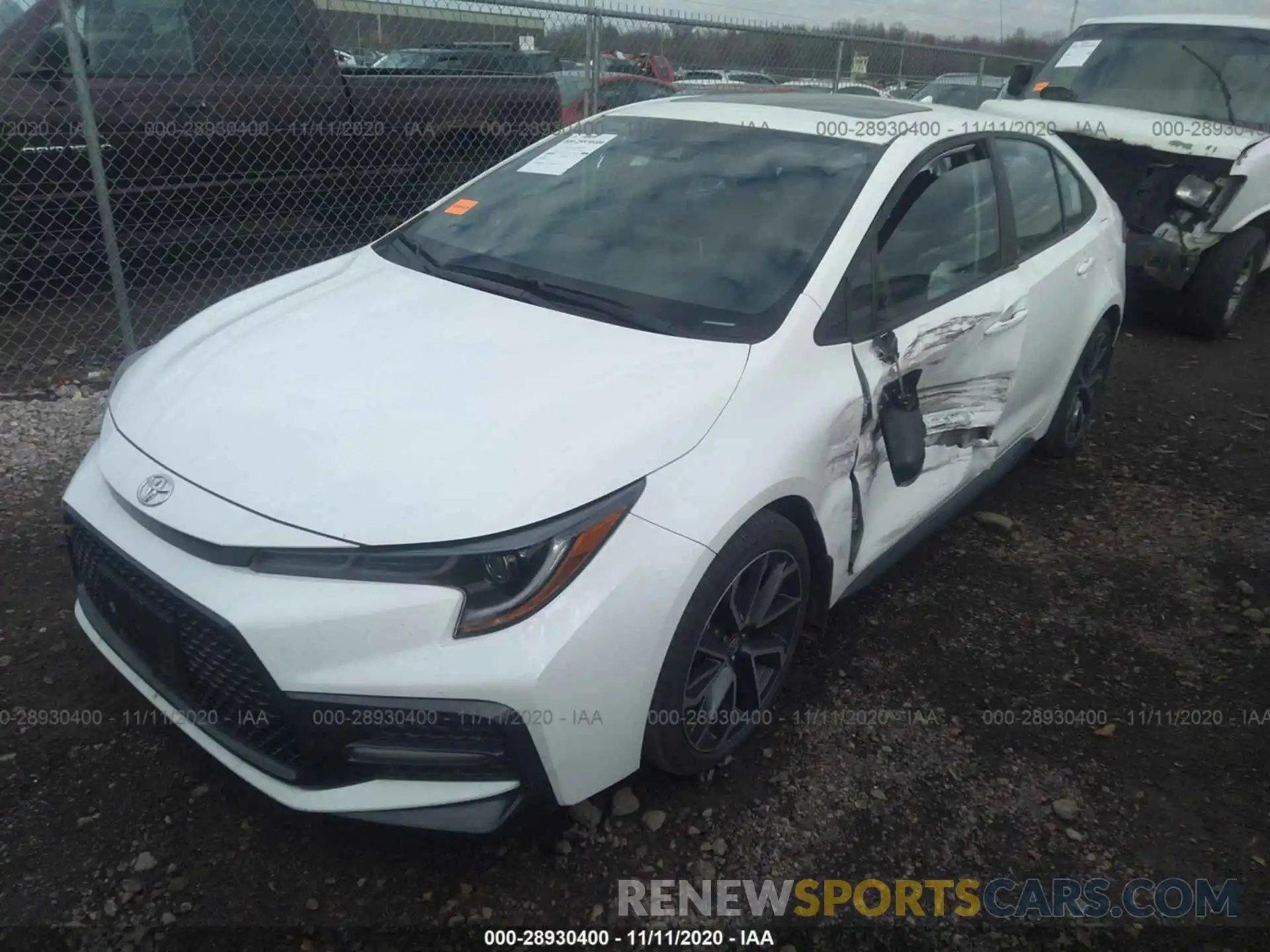 2 Photograph of a damaged car 5YFM4RCE2LP010945 TOYOTA COROLLA 2020