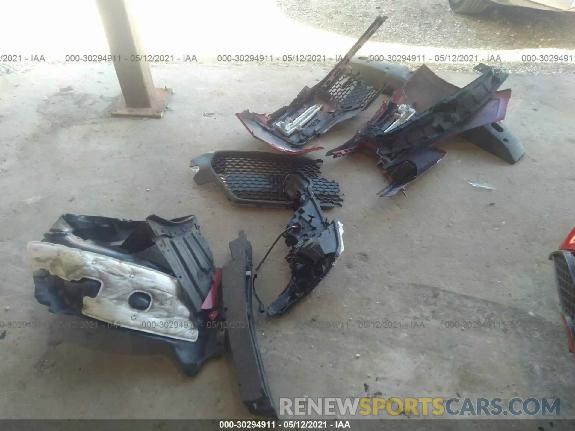 12 Photograph of a damaged car 5YFM4RCE2LP023887 TOYOTA COROLLA 2020