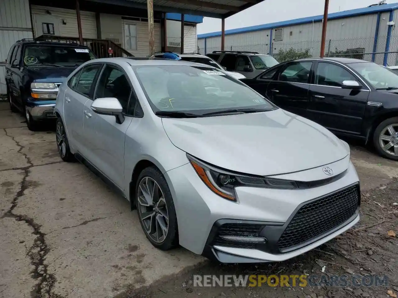 1 Photograph of a damaged car 5YFM4RCE2LP027597 TOYOTA COROLLA 2020