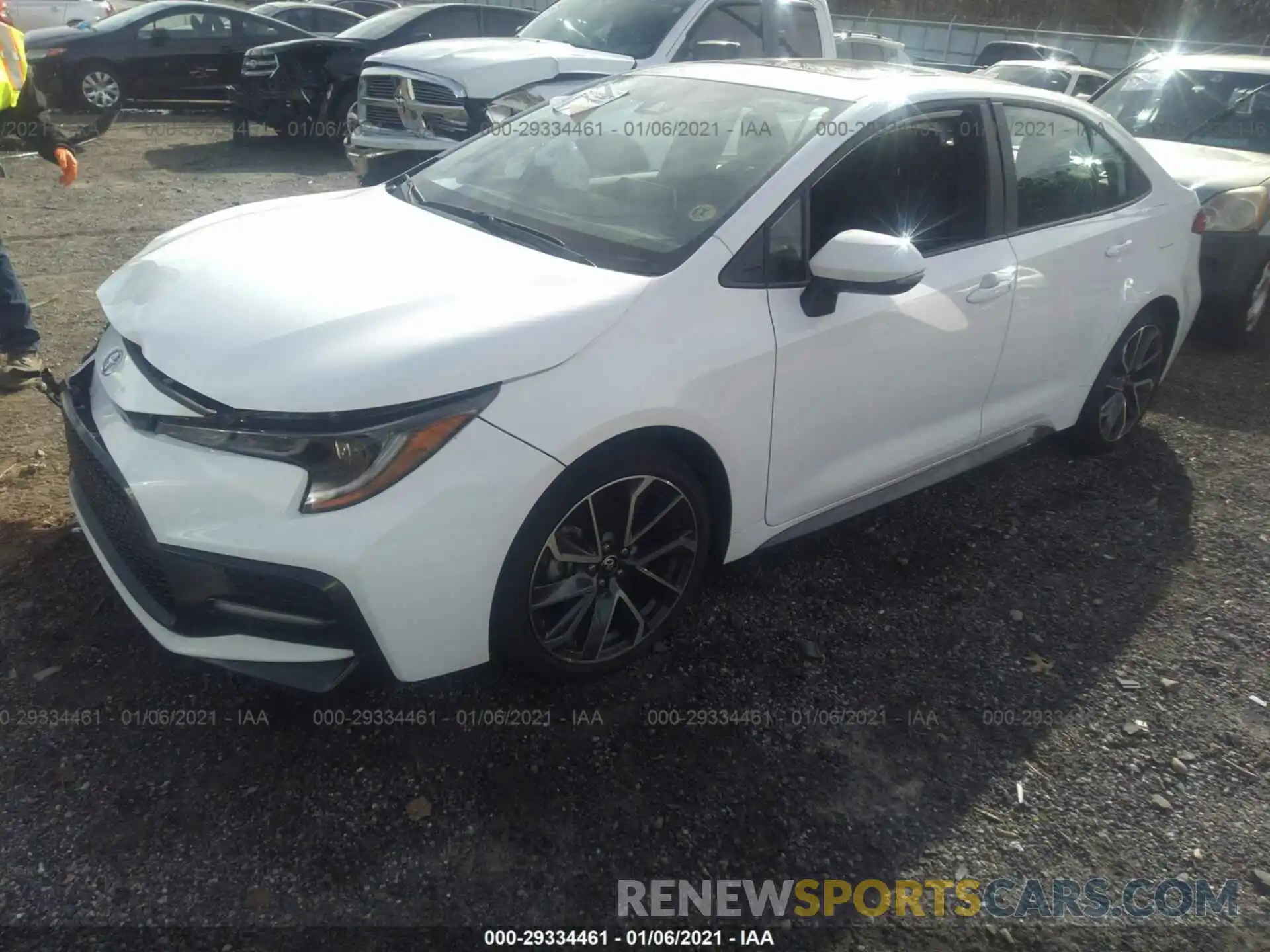 2 Photograph of a damaged car 5YFM4RCE2LP030645 TOYOTA COROLLA 2020