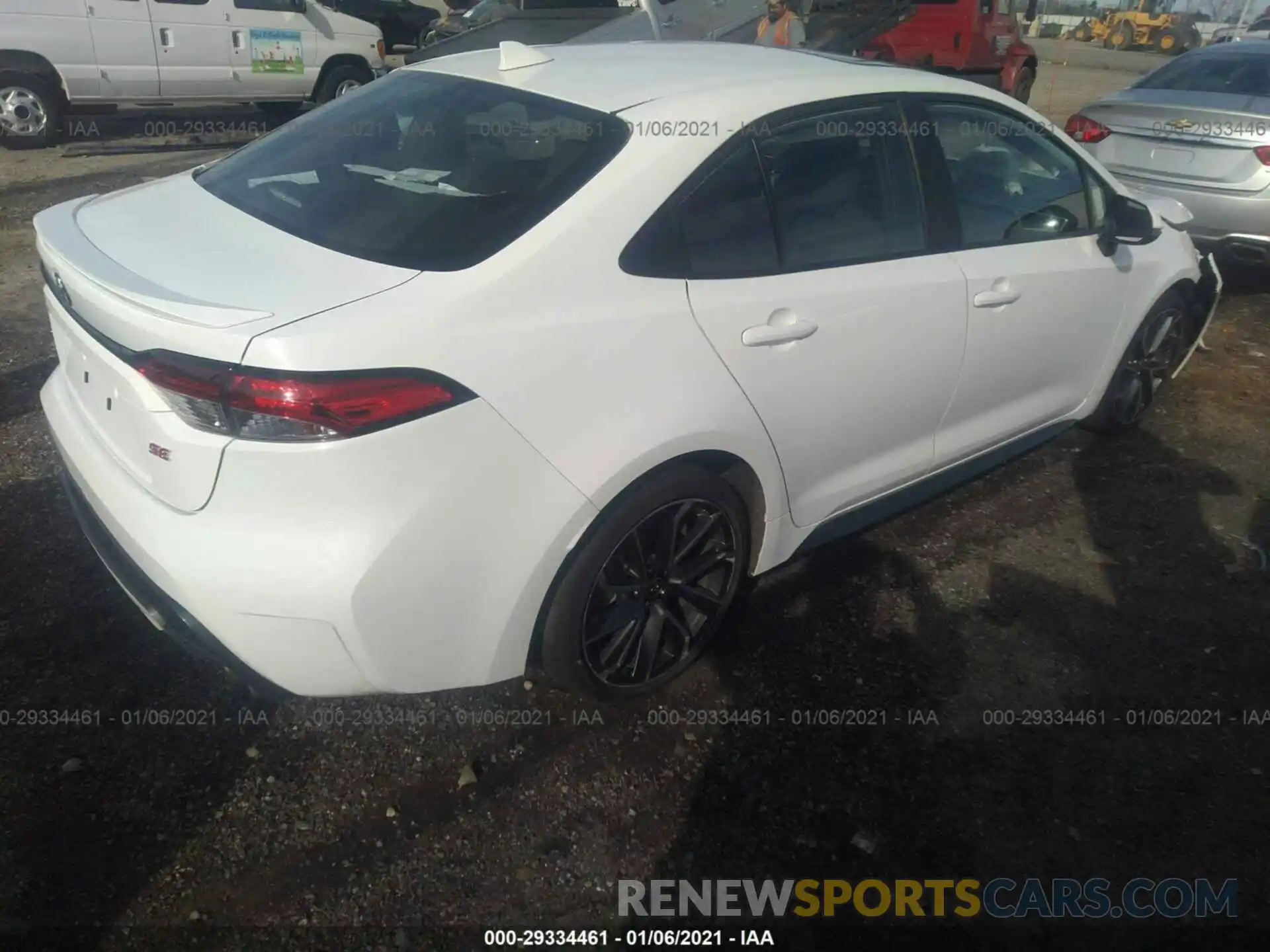 4 Photograph of a damaged car 5YFM4RCE2LP030645 TOYOTA COROLLA 2020