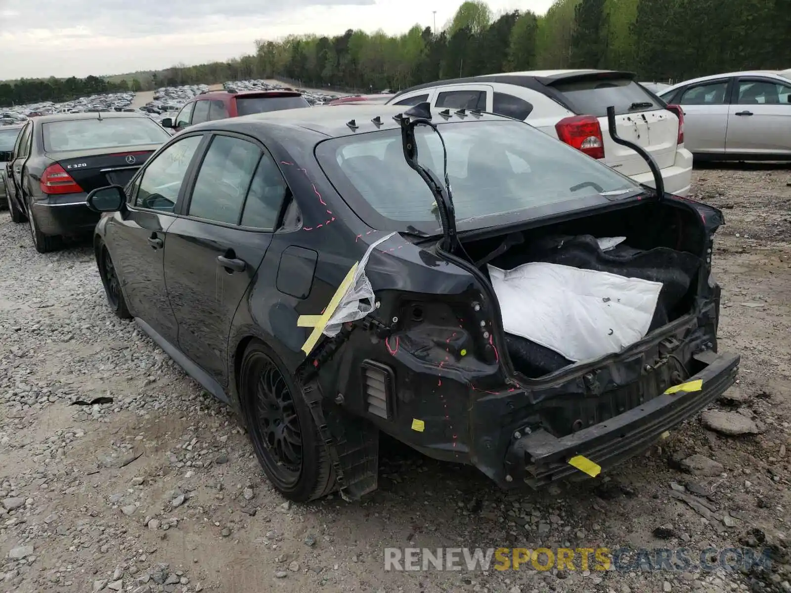 3 Photograph of a damaged car 5YFM4RCE2LP042651 TOYOTA COROLLA 2020