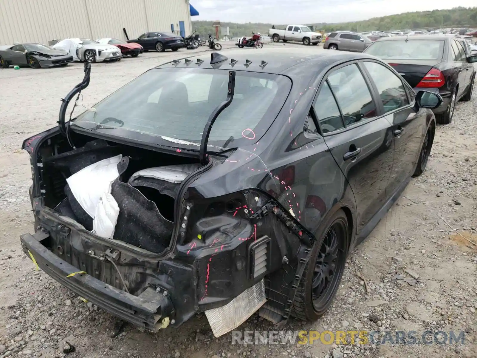 4 Photograph of a damaged car 5YFM4RCE2LP042651 TOYOTA COROLLA 2020