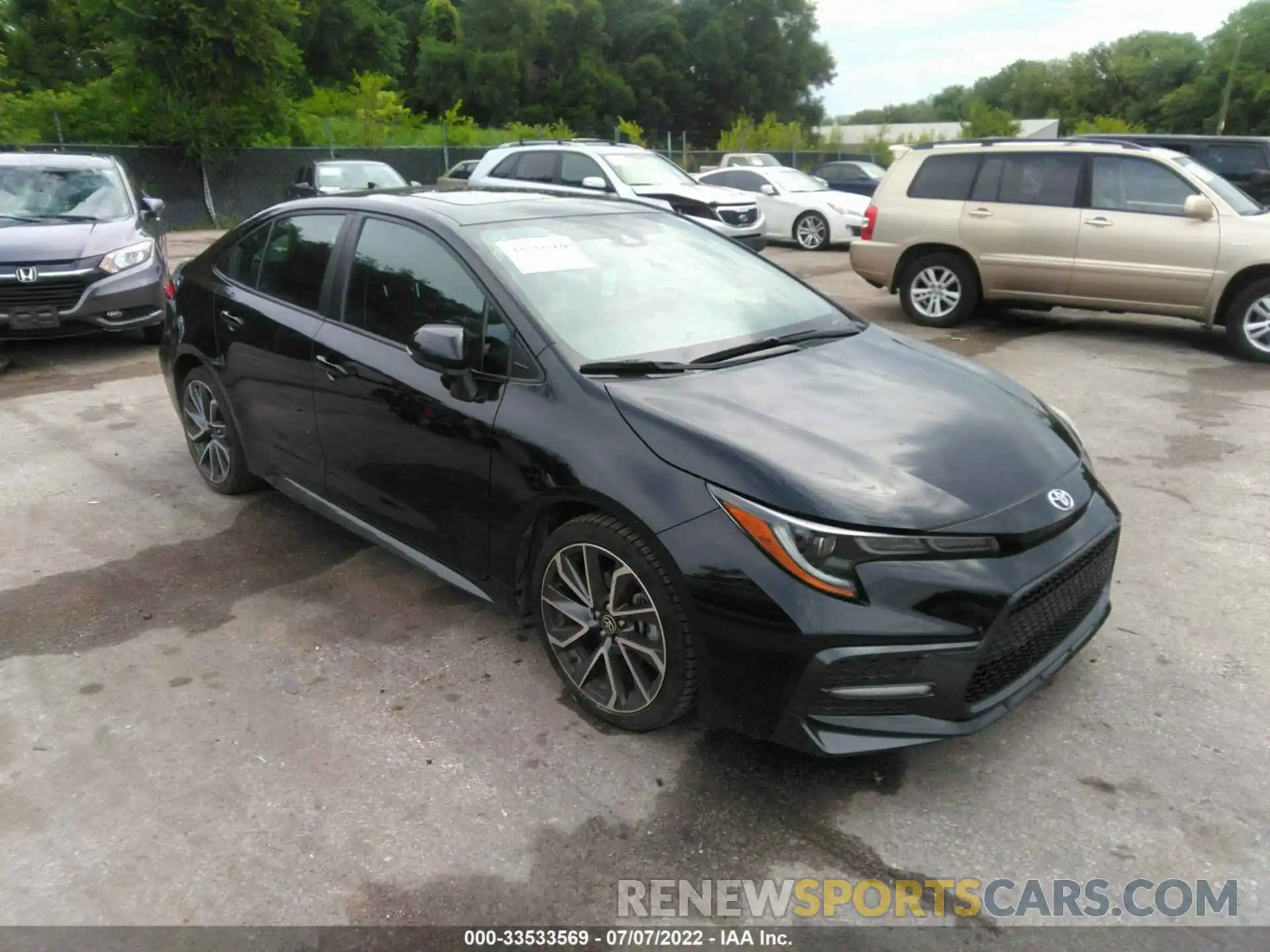 1 Photograph of a damaged car 5YFM4RCE3LP018035 TOYOTA COROLLA 2020