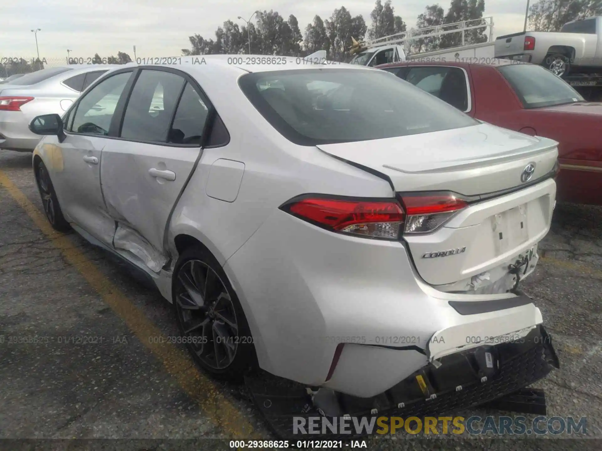 3 Photograph of a damaged car 5YFM4RCE3LP030461 TOYOTA COROLLA 2020