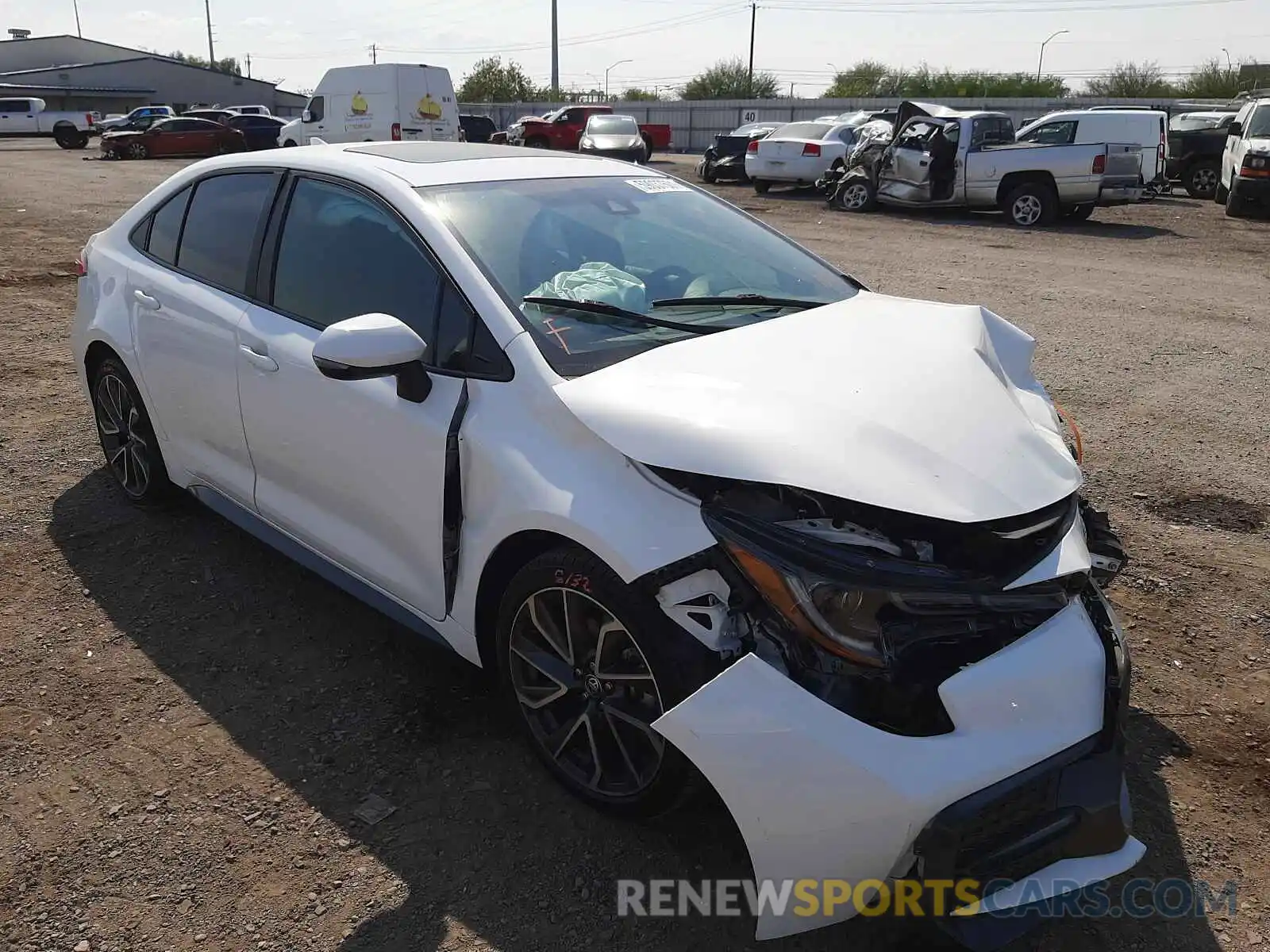 1 Photograph of a damaged car 5YFM4RCE6LP015842 TOYOTA COROLLA 2020