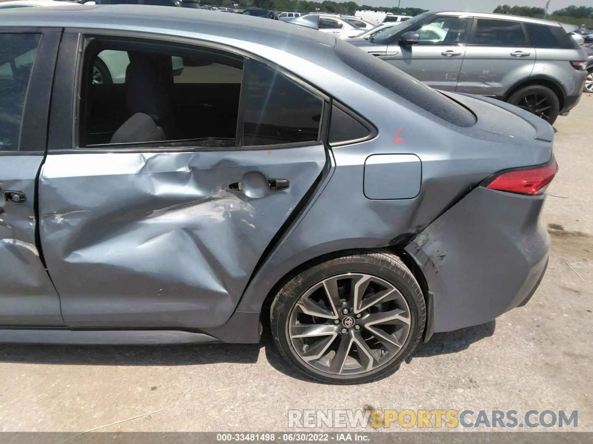 13 Photograph of a damaged car 5YFP4RCE0LP013565 TOYOTA COROLLA 2020