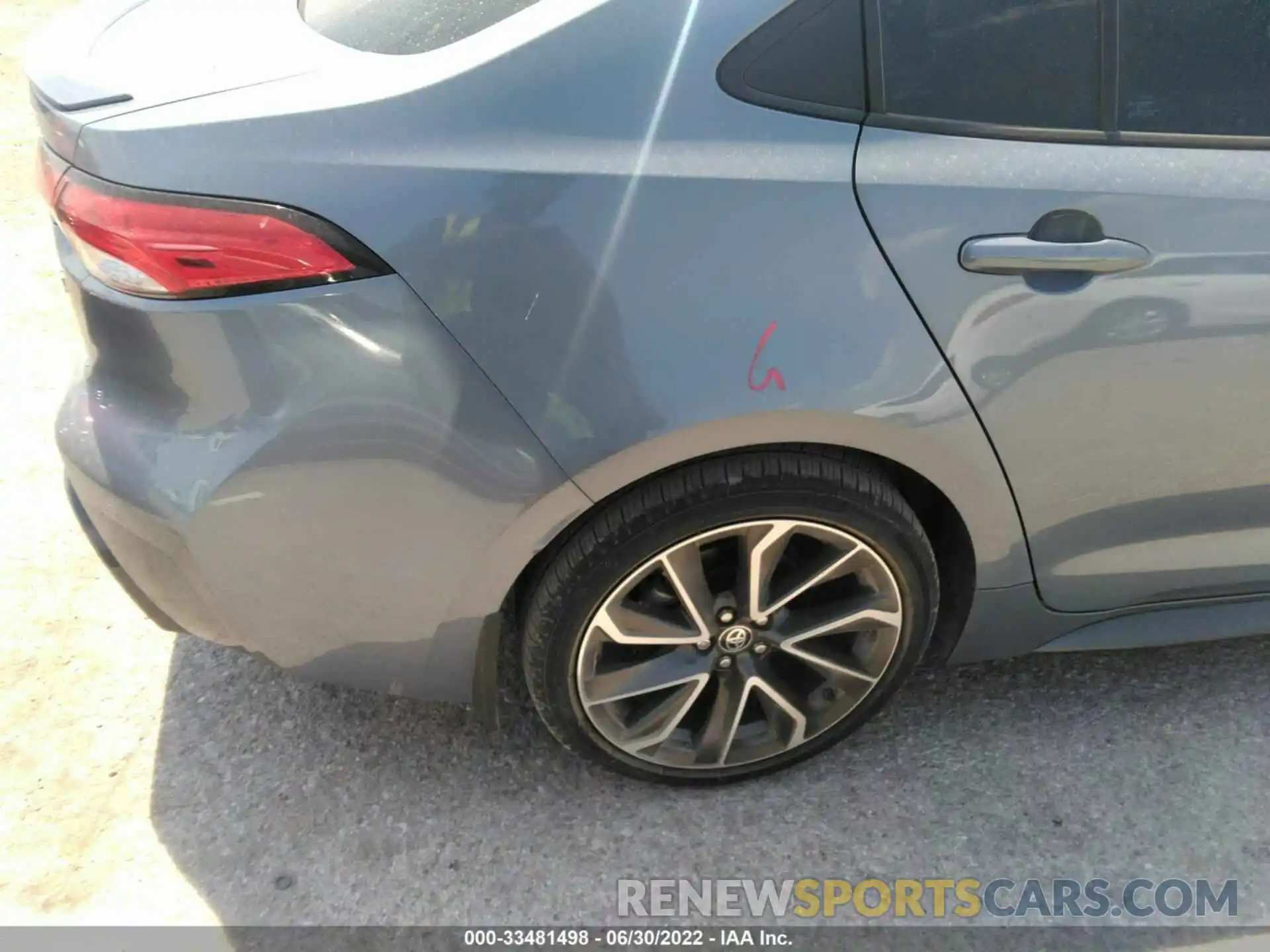 15 Photograph of a damaged car 5YFP4RCE0LP013565 TOYOTA COROLLA 2020