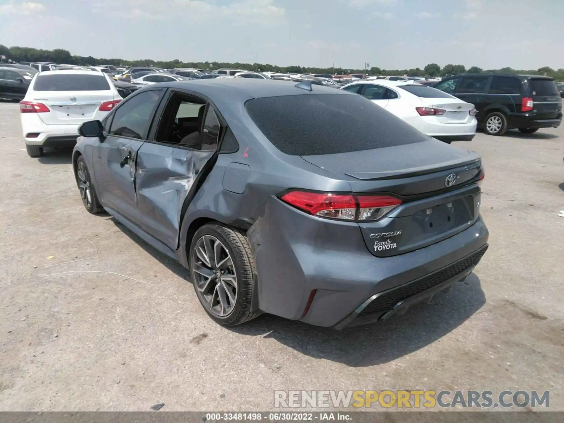 3 Photograph of a damaged car 5YFP4RCE0LP013565 TOYOTA COROLLA 2020