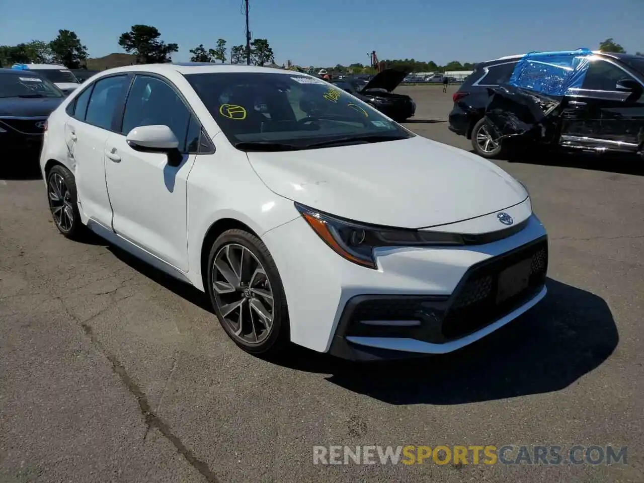 1 Photograph of a damaged car 5YFP4RCE0LP020869 TOYOTA COROLLA 2020