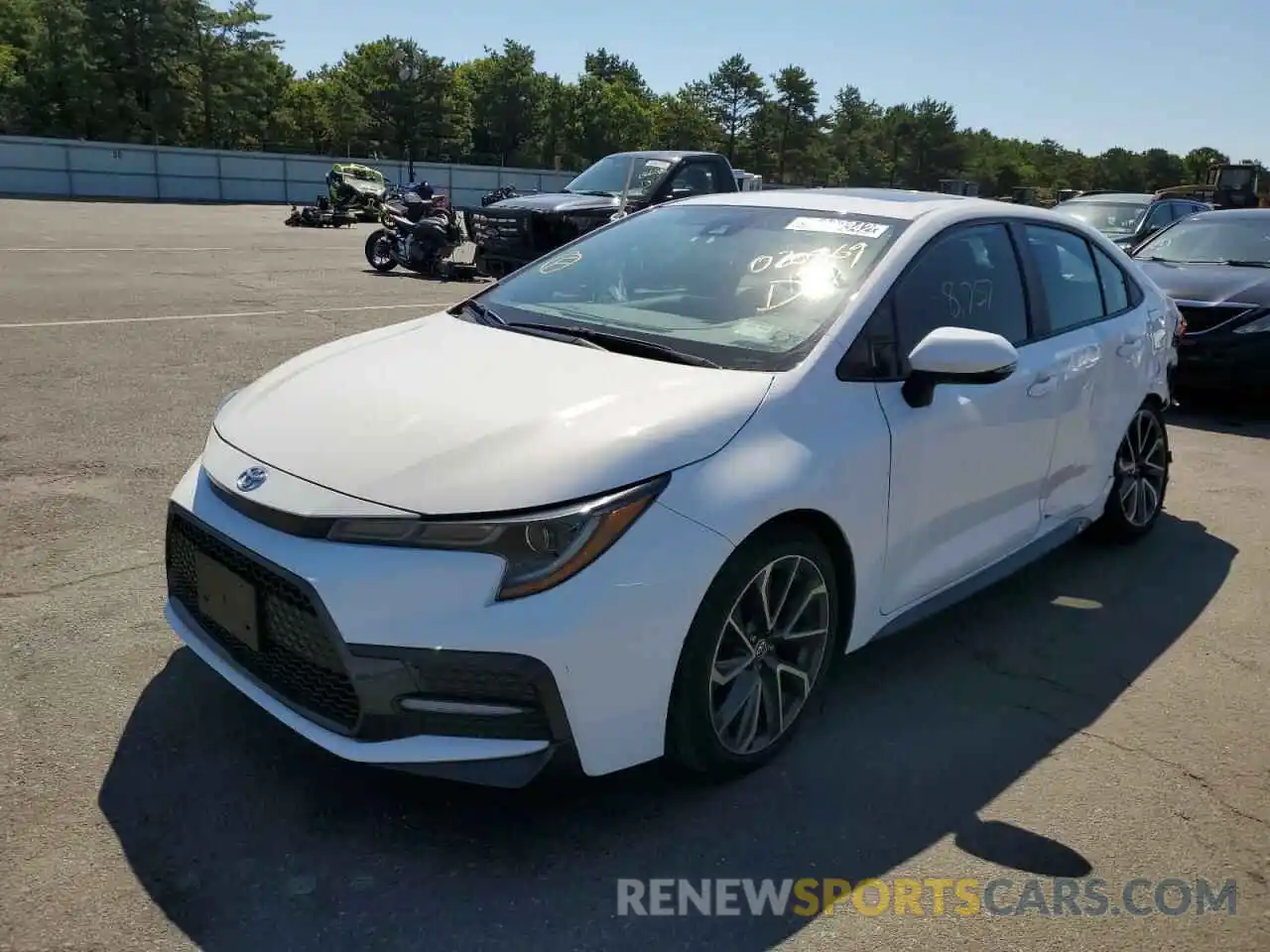 2 Photograph of a damaged car 5YFP4RCE0LP020869 TOYOTA COROLLA 2020