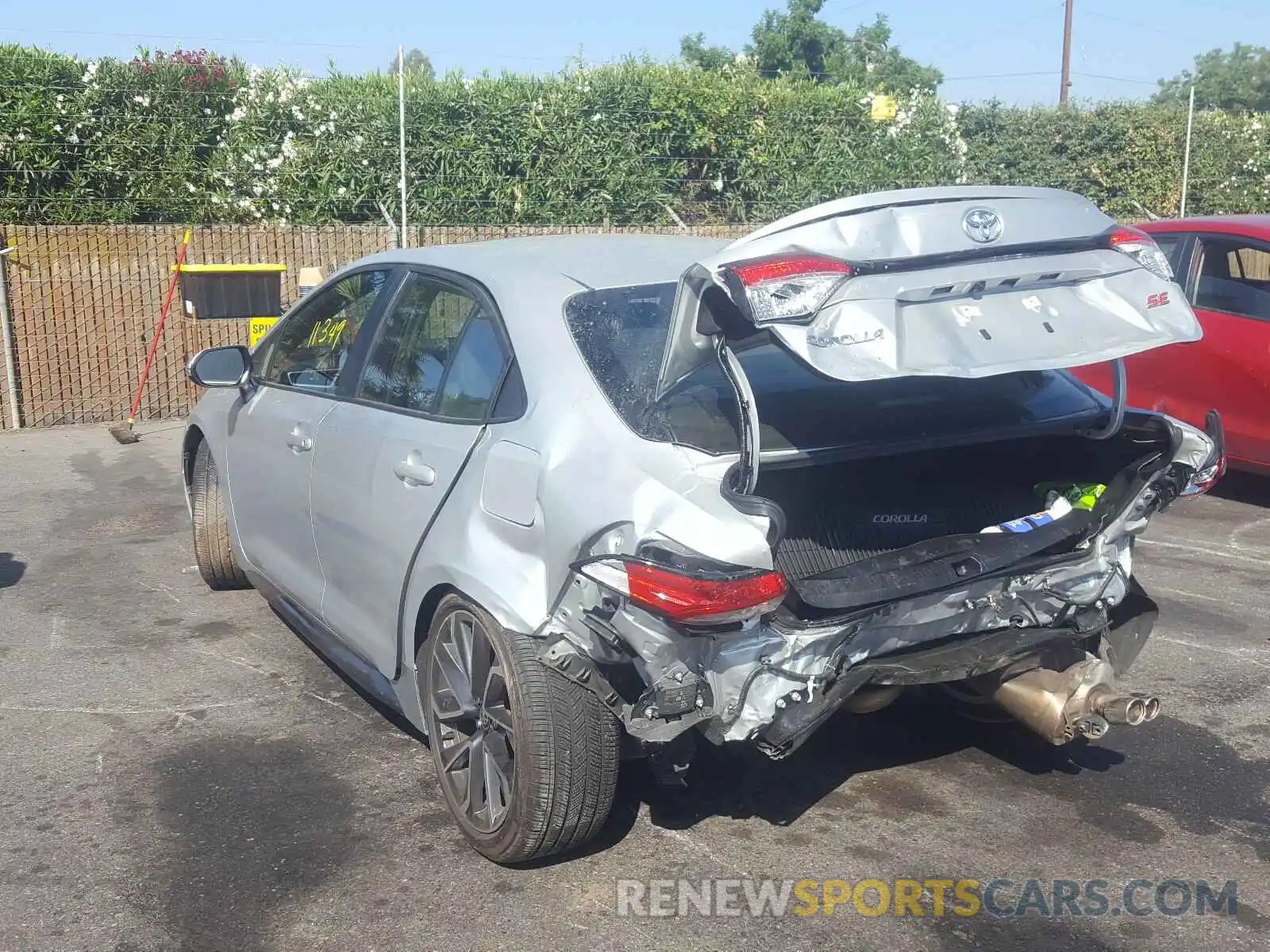 3 Photograph of a damaged car 5YFP4RCE0LP022198 TOYOTA COROLLA 2020