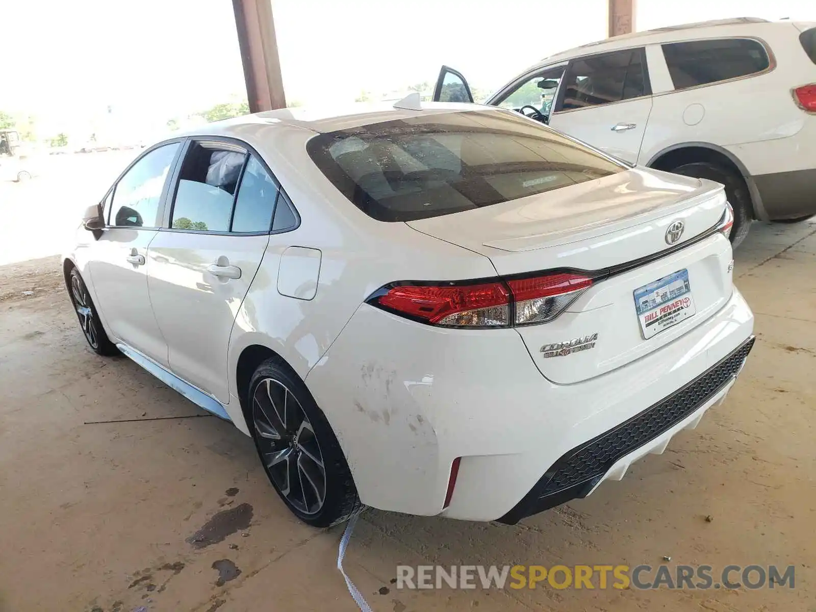 3 Photograph of a damaged car 5YFP4RCE0LP024985 TOYOTA COROLLA 2020