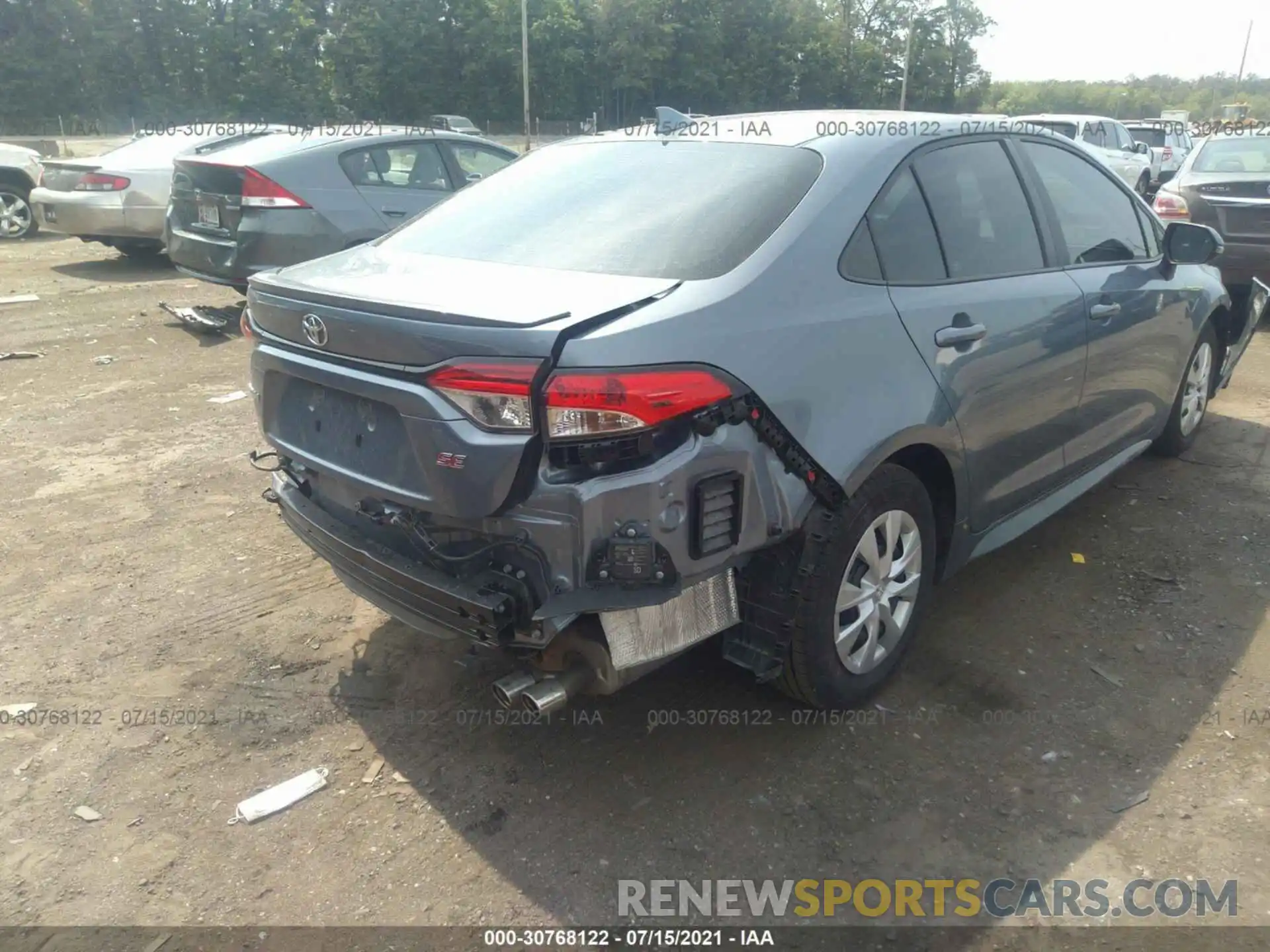 4 Photograph of a damaged car 5YFP4RCE0LP031841 TOYOTA COROLLA 2020