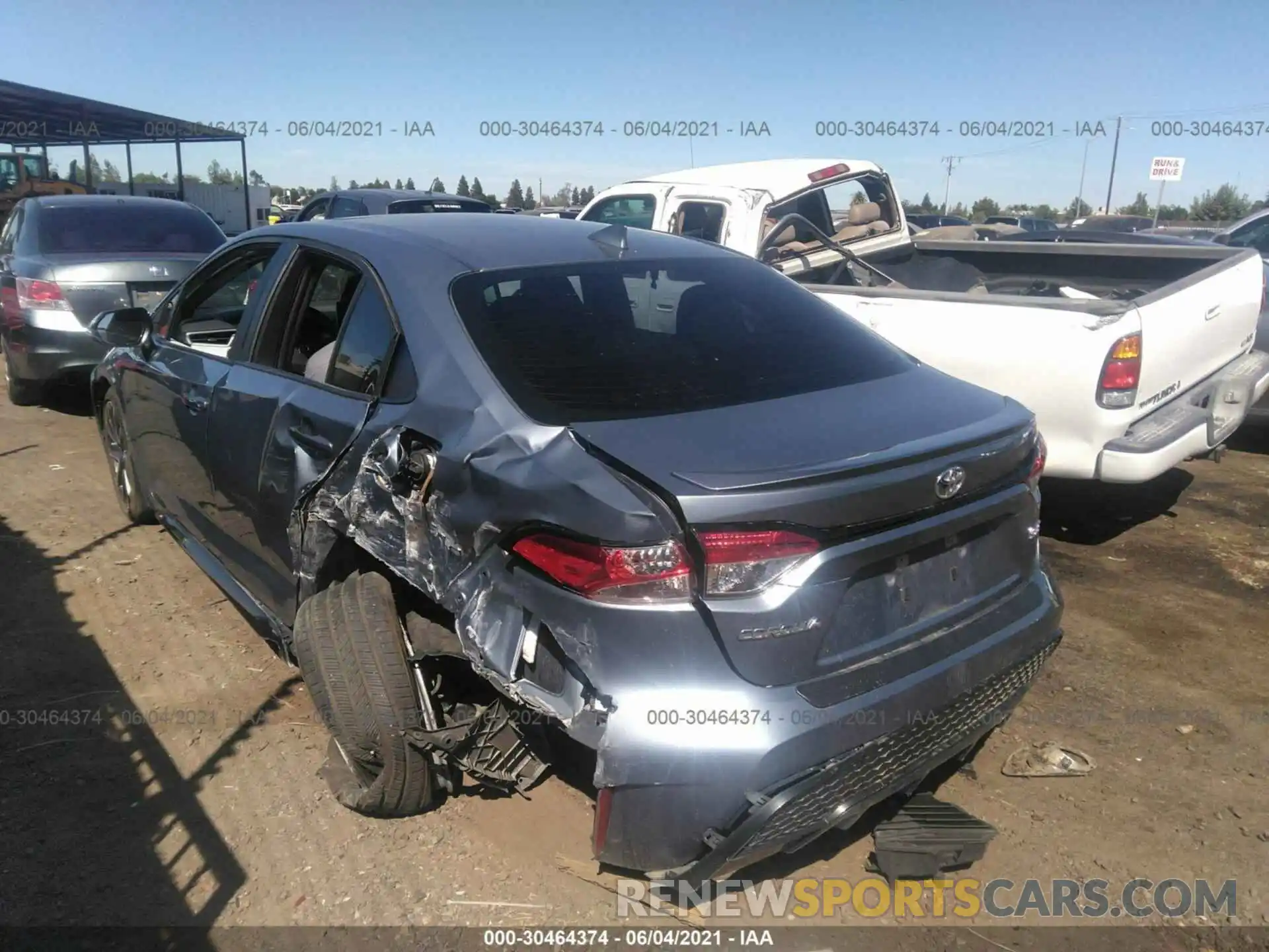 3 Photograph of a damaged car 5YFP4RCE0LP038286 TOYOTA COROLLA 2020