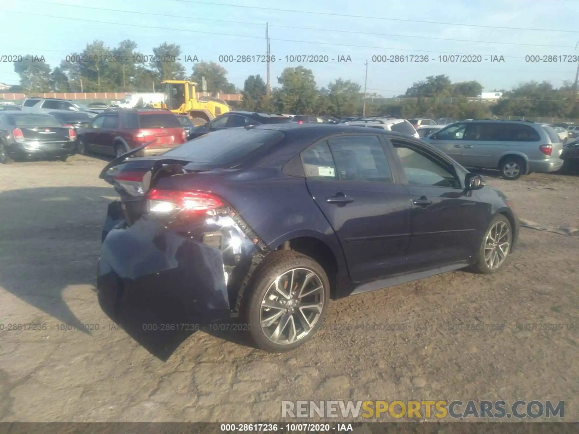 4 Photograph of a damaged car 5YFP4RCE0LP039776 TOYOTA COROLLA 2020