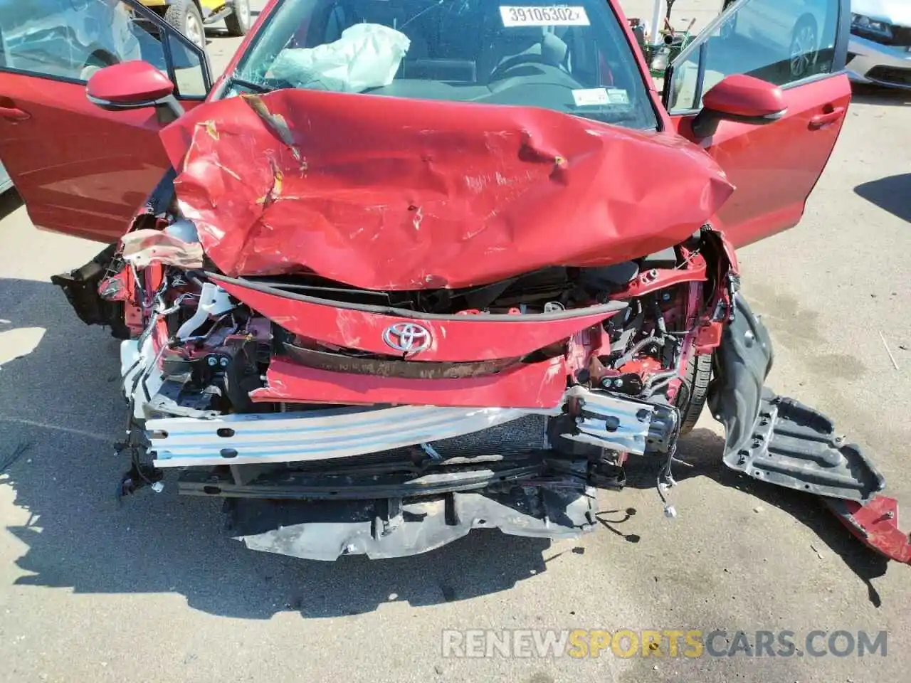 7 Photograph of a damaged car 5YFP4RCE0LP043777 TOYOTA COROLLA 2020