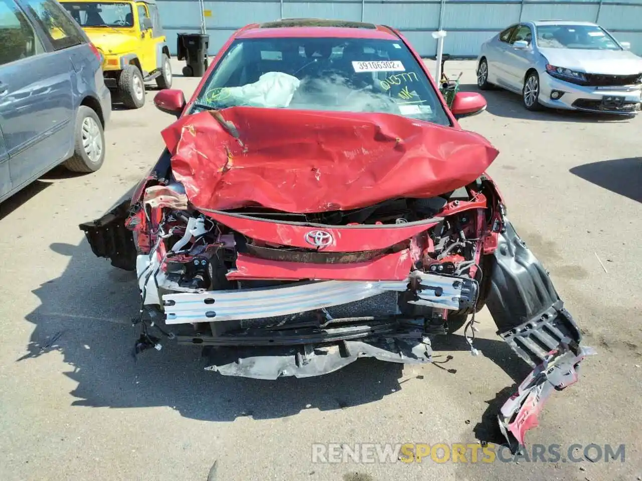 9 Photograph of a damaged car 5YFP4RCE0LP043777 TOYOTA COROLLA 2020