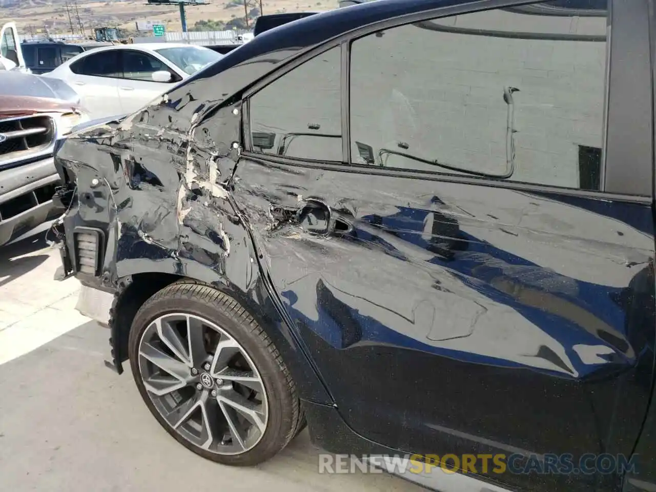 9 Photograph of a damaged car 5YFP4RCE1LP011534 TOYOTA COROLLA 2020