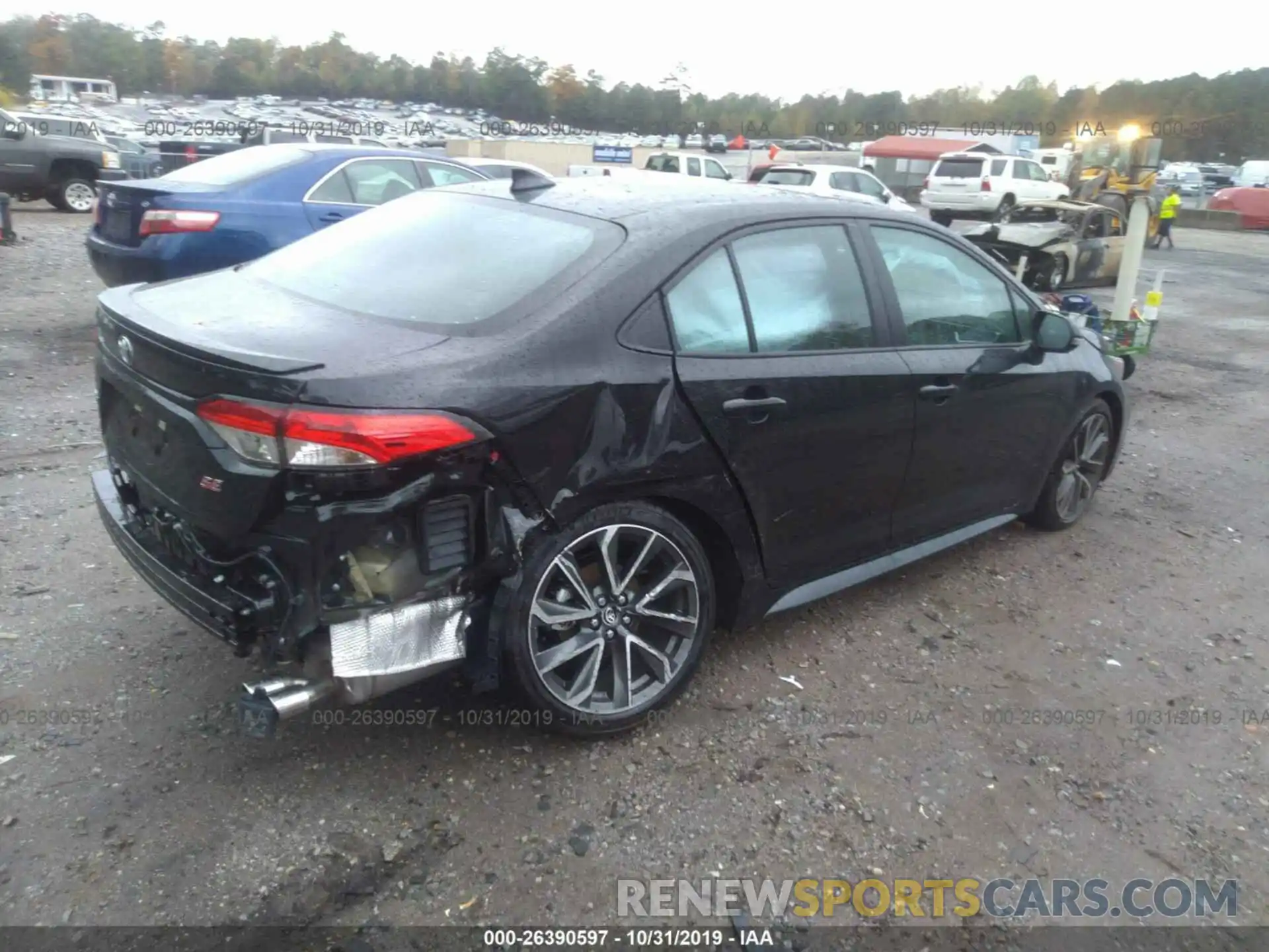 4 Photograph of a damaged car 5YFP4RCE1LP015356 TOYOTA COROLLA 2020