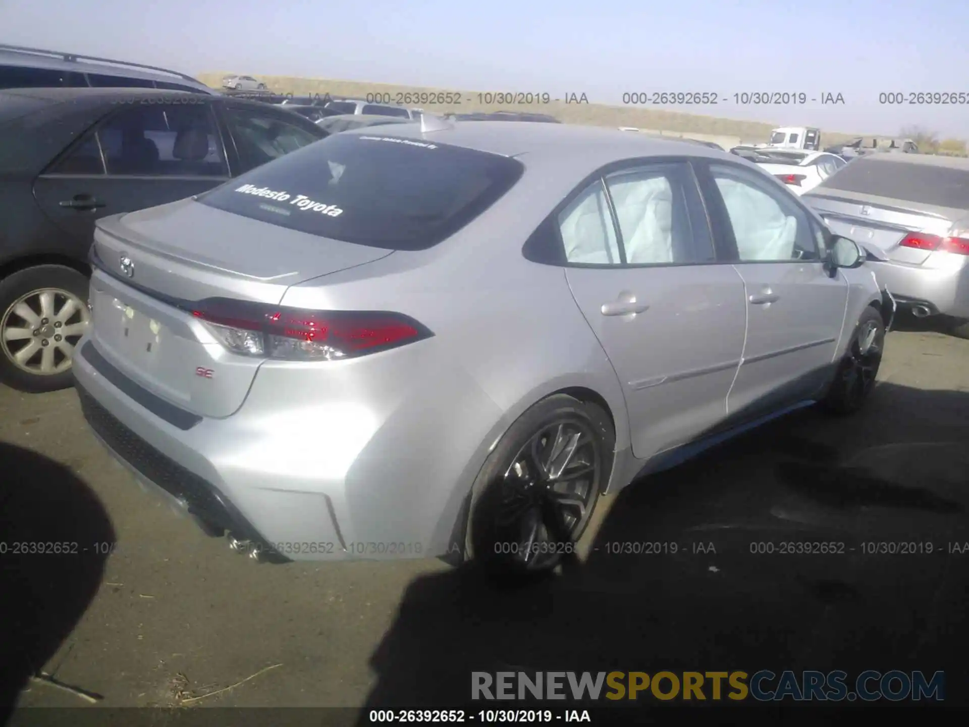 4 Photograph of a damaged car 5YFP4RCE1LP026406 TOYOTA COROLLA 2020