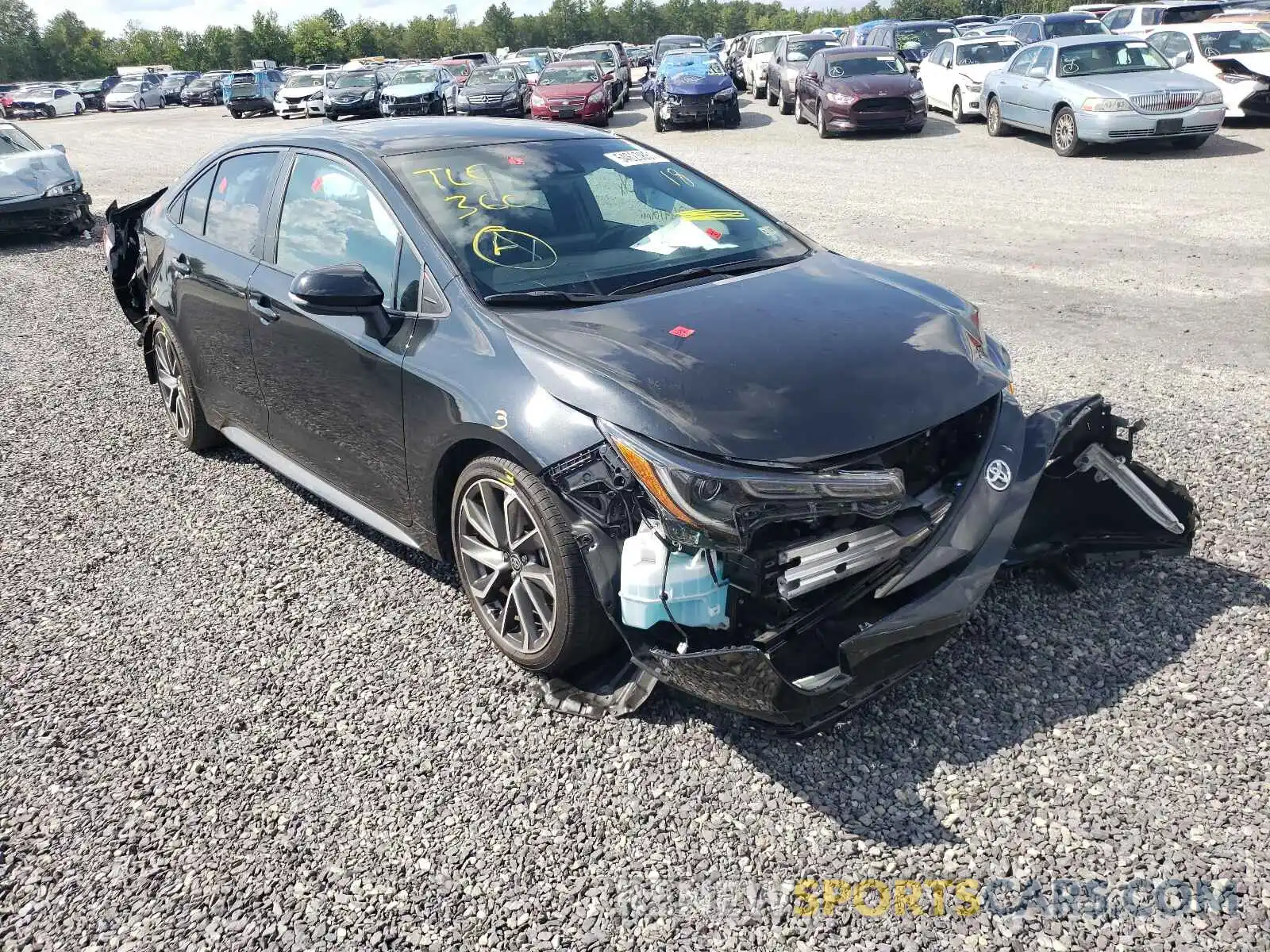 1 Photograph of a damaged car 5YFP4RCE1LP028270 TOYOTA COROLLA 2020