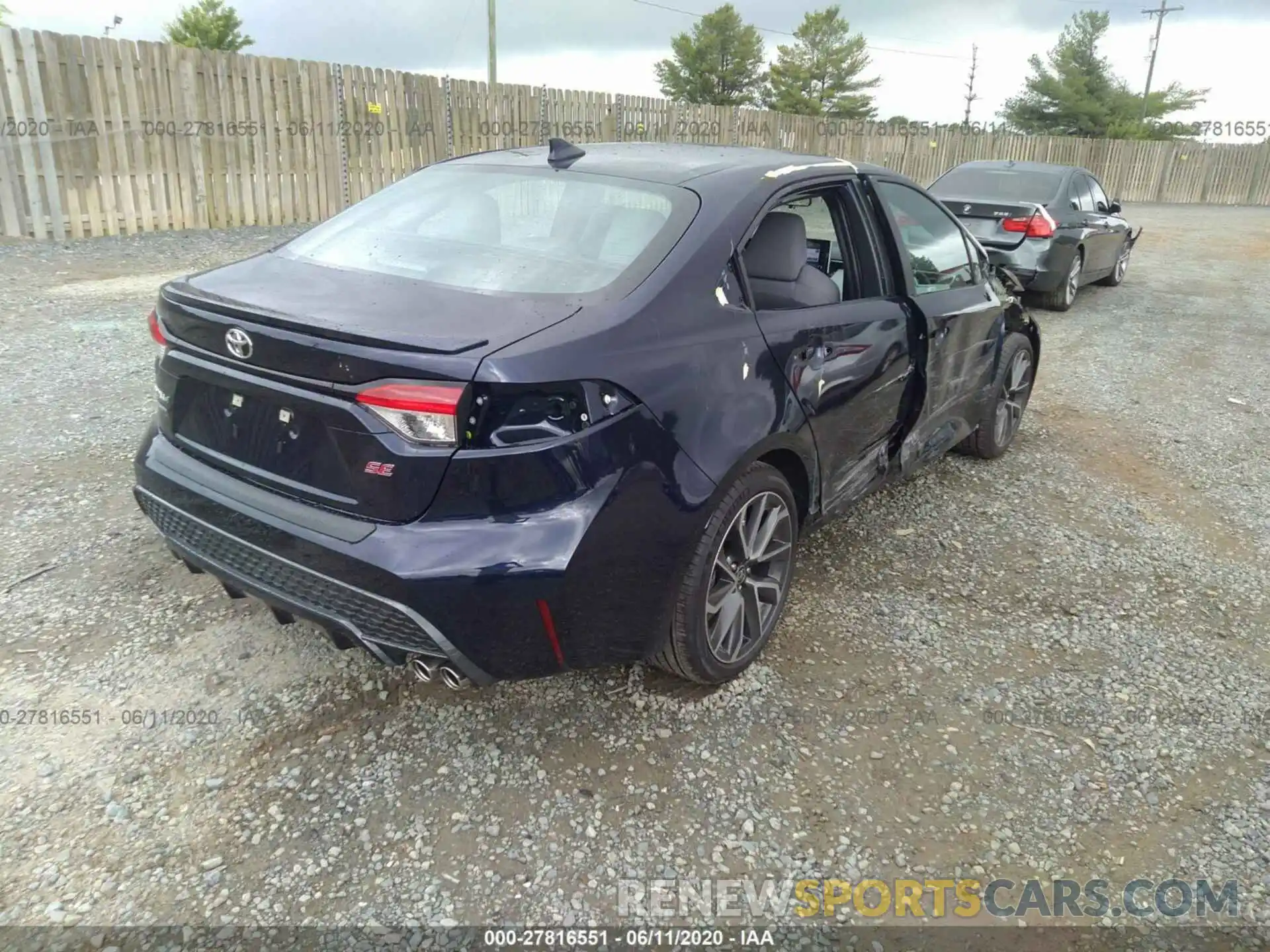 4 Photograph of a damaged car 5YFP4RCE1LP051628 TOYOTA COROLLA 2020