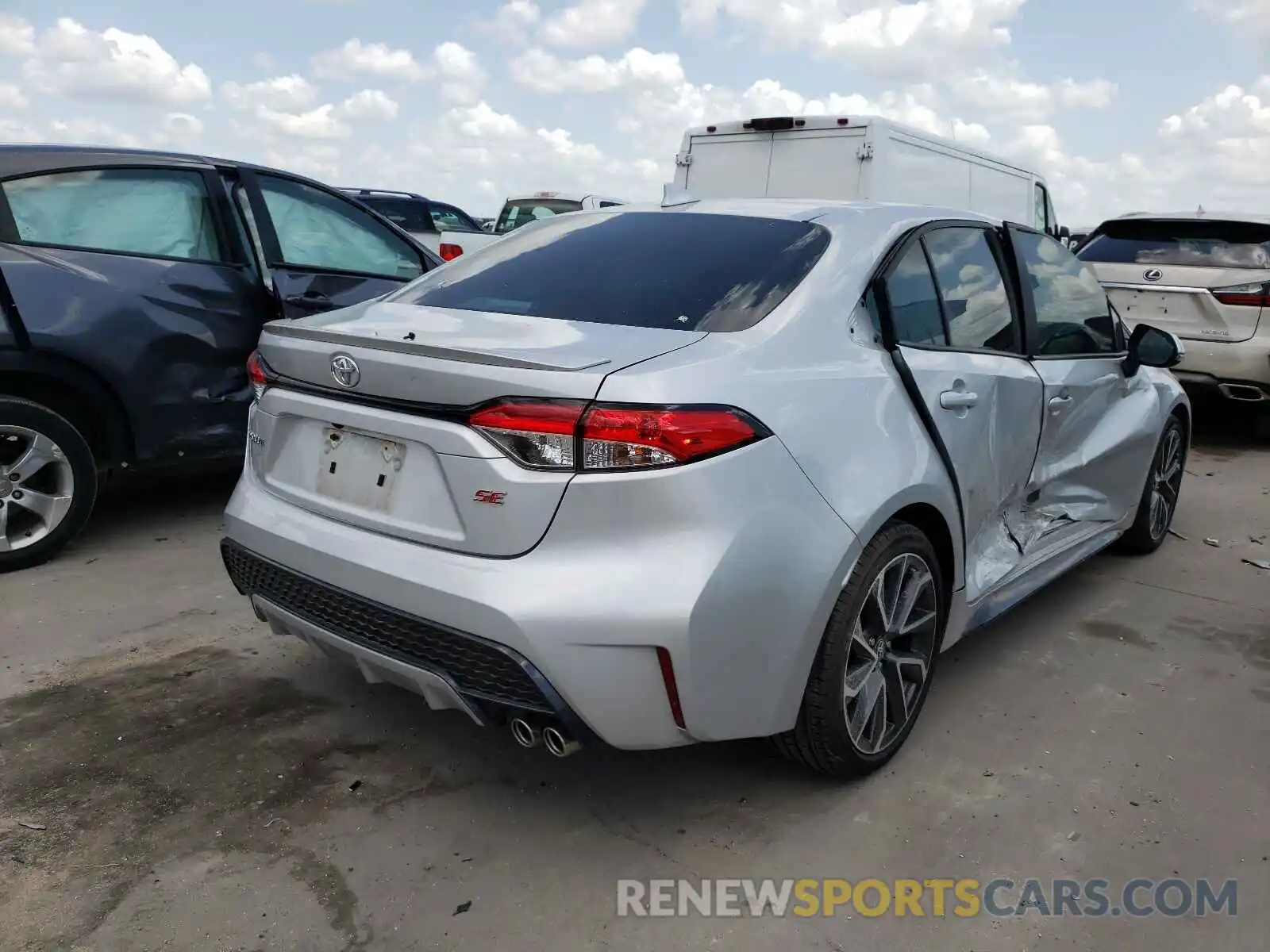 4 Photograph of a damaged car 5YFP4RCE2LP020162 TOYOTA COROLLA 2020