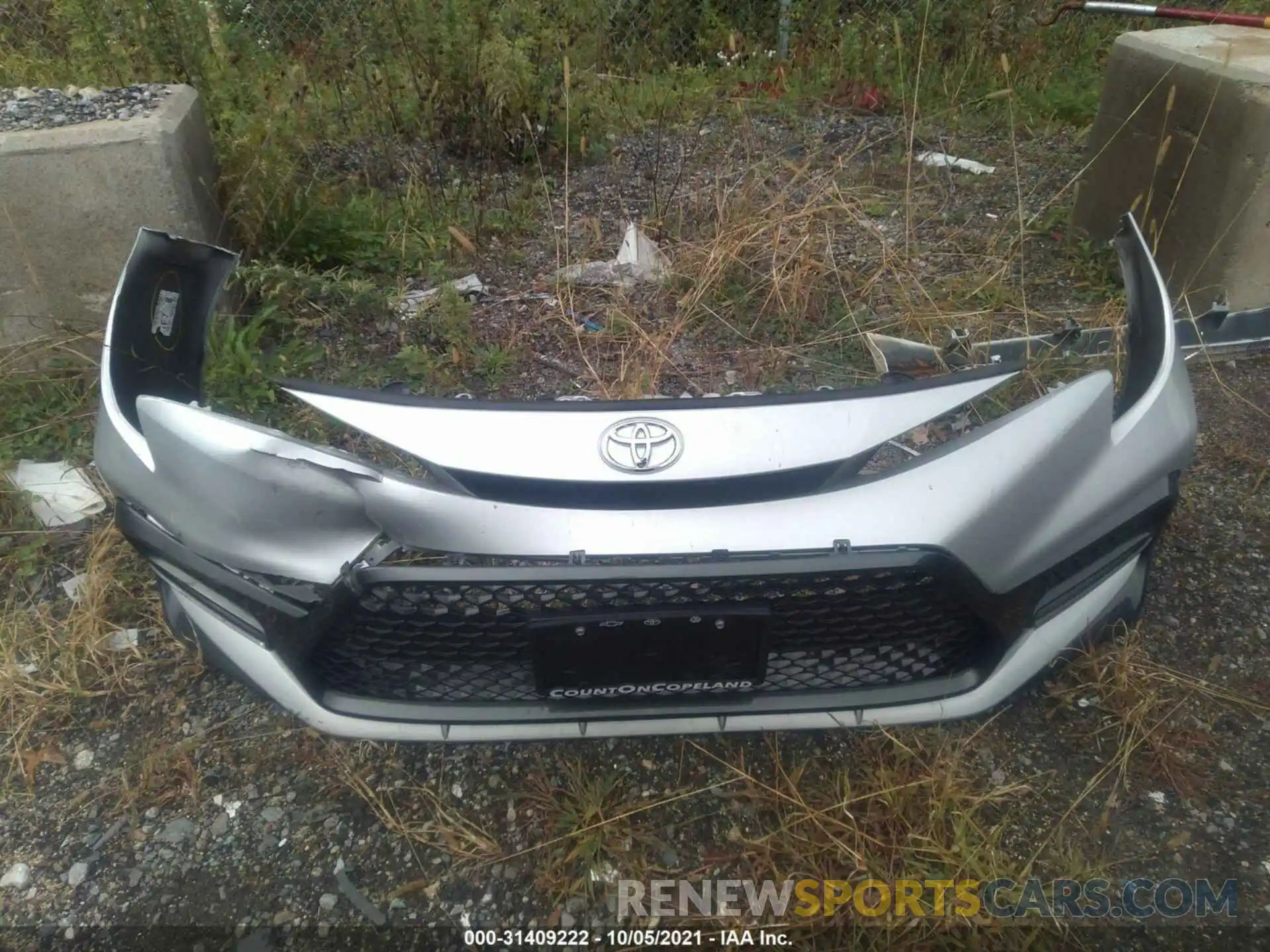 12 Photograph of a damaged car 5YFP4RCE2LP024423 TOYOTA COROLLA 2020