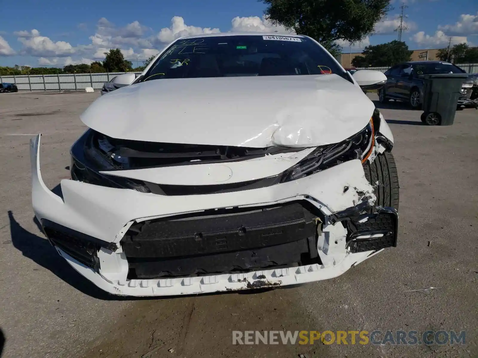 9 Photograph of a damaged car 5YFP4RCE2LP030447 TOYOTA COROLLA 2020