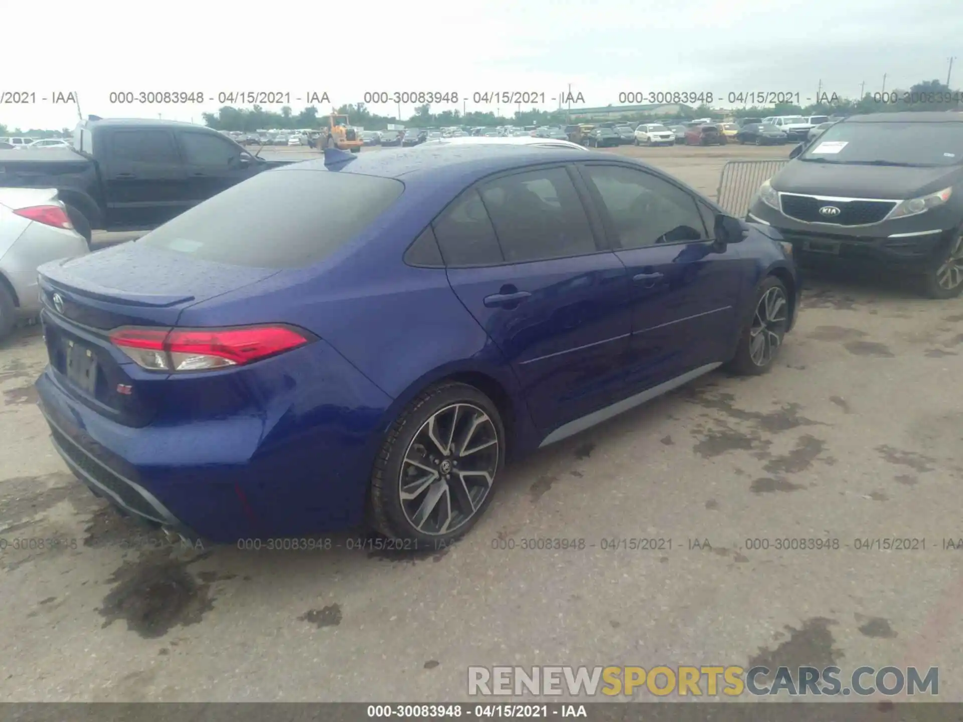 4 Photograph of a damaged car 5YFP4RCE2LP052075 TOYOTA COROLLA 2020