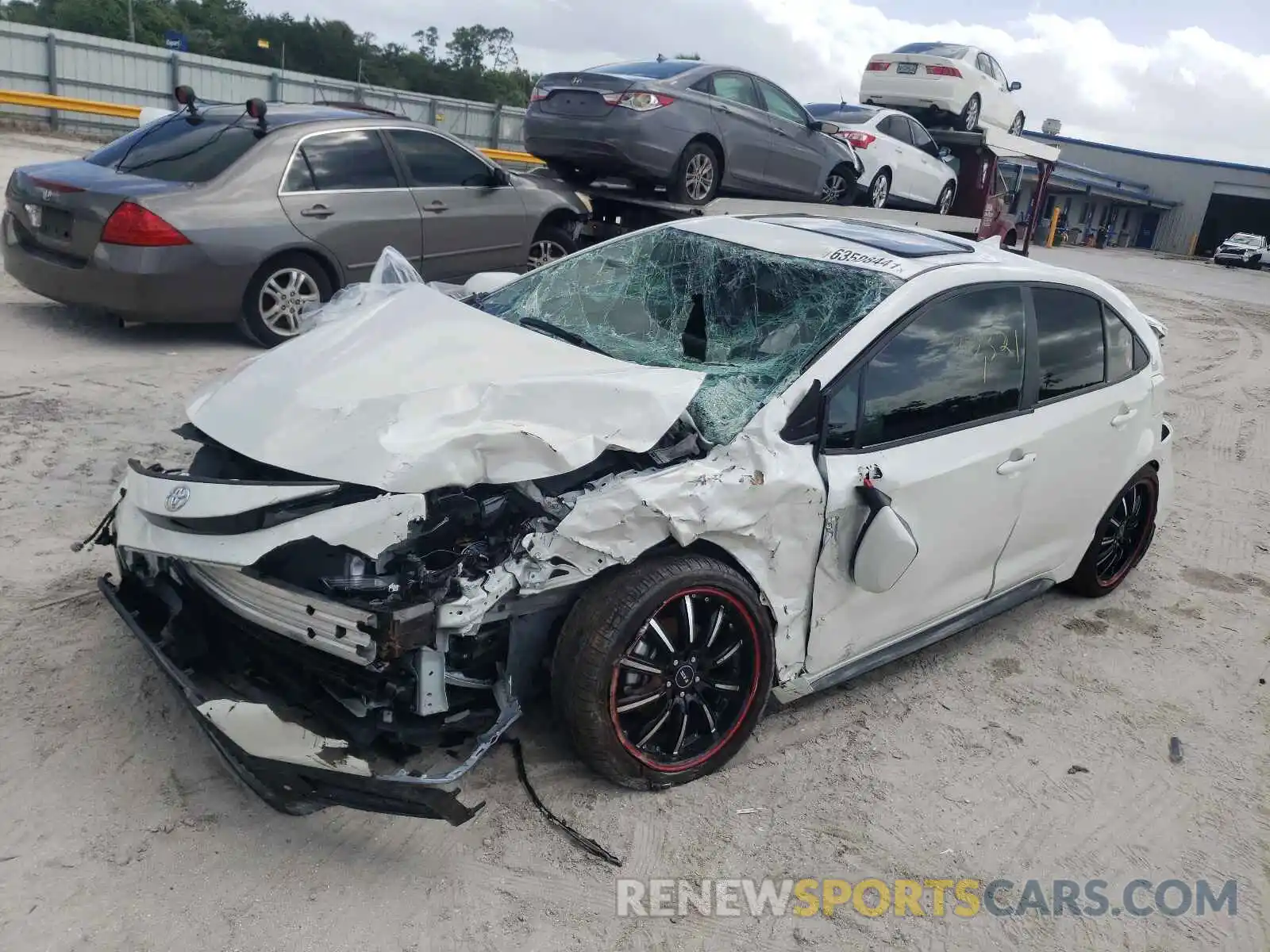 2 Photograph of a damaged car 5YFP4RCE2LP052156 TOYOTA COROLLA 2020