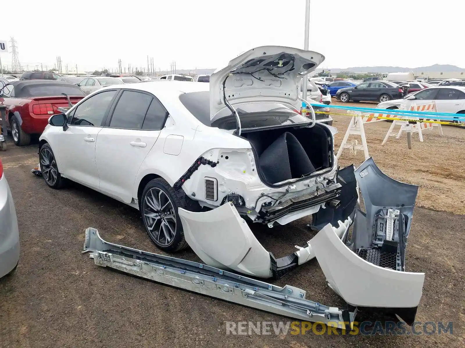 3 Фотография поврежденного автомобиля 5YFP4RCE3LP004312 TOYOTA COROLLA 2020
