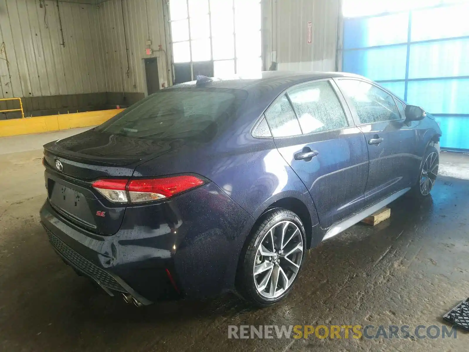 4 Photograph of a damaged car 5YFP4RCE3LP004794 TOYOTA COROLLA 2020