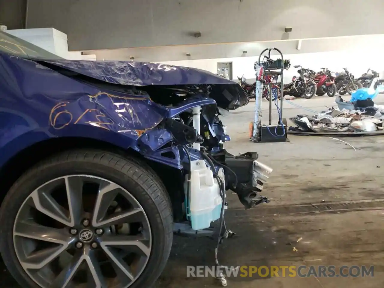 9 Photograph of a damaged car 5YFP4RCE3LP020946 TOYOTA COROLLA 2020