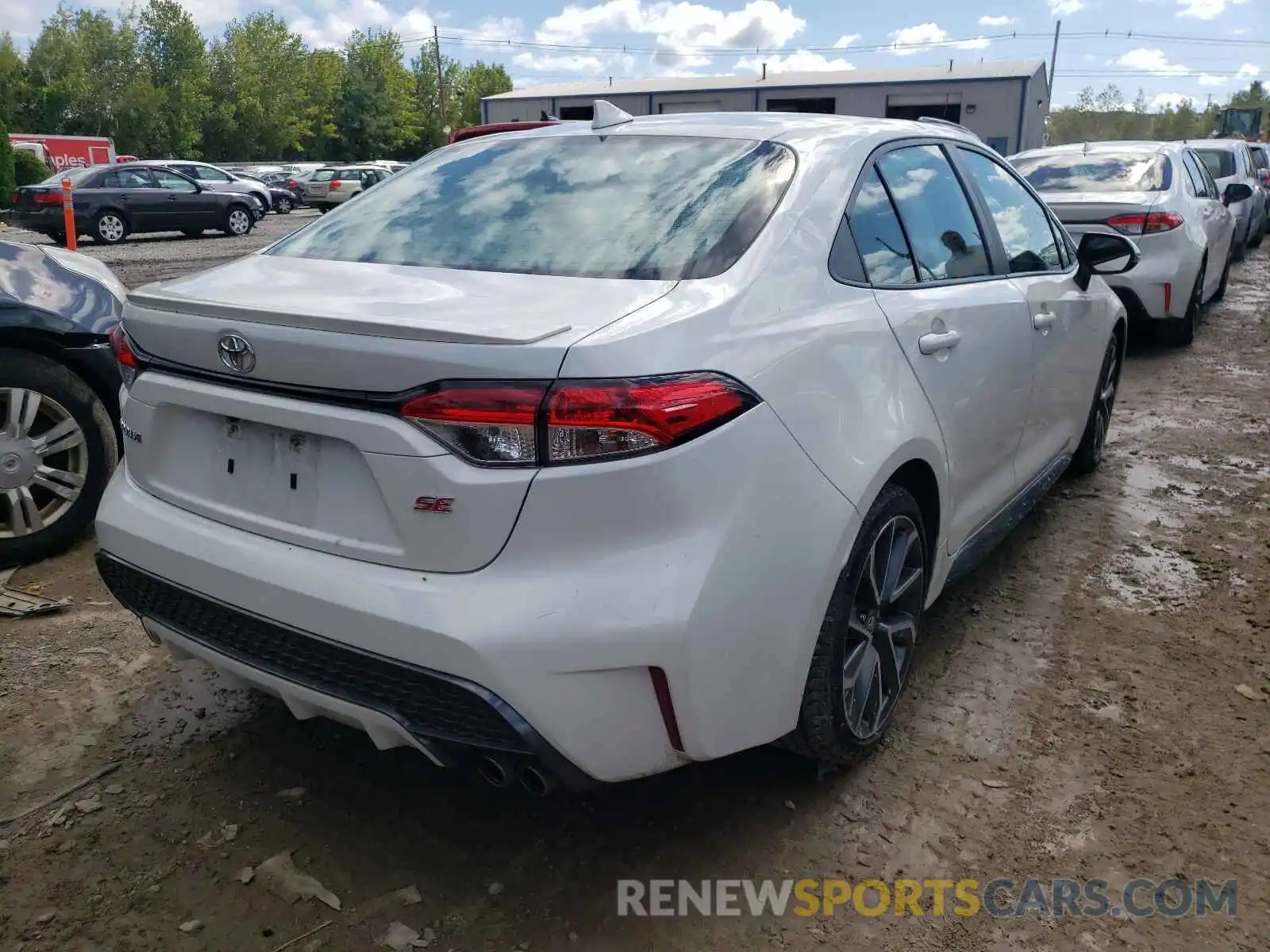 4 Photograph of a damaged car 5YFP4RCE3LP028772 TOYOTA COROLLA 2020