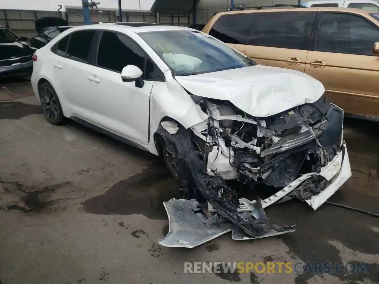 1 Photograph of a damaged car 5YFP4RCE3LP031185 TOYOTA COROLLA 2020