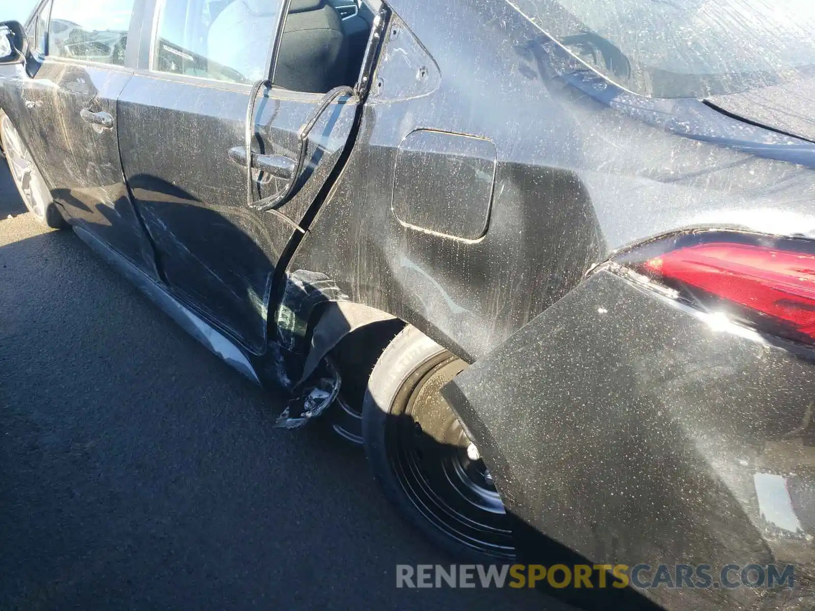 9 Photograph of a damaged car 5YFP4RCE3LP039397 TOYOTA COROLLA 2020