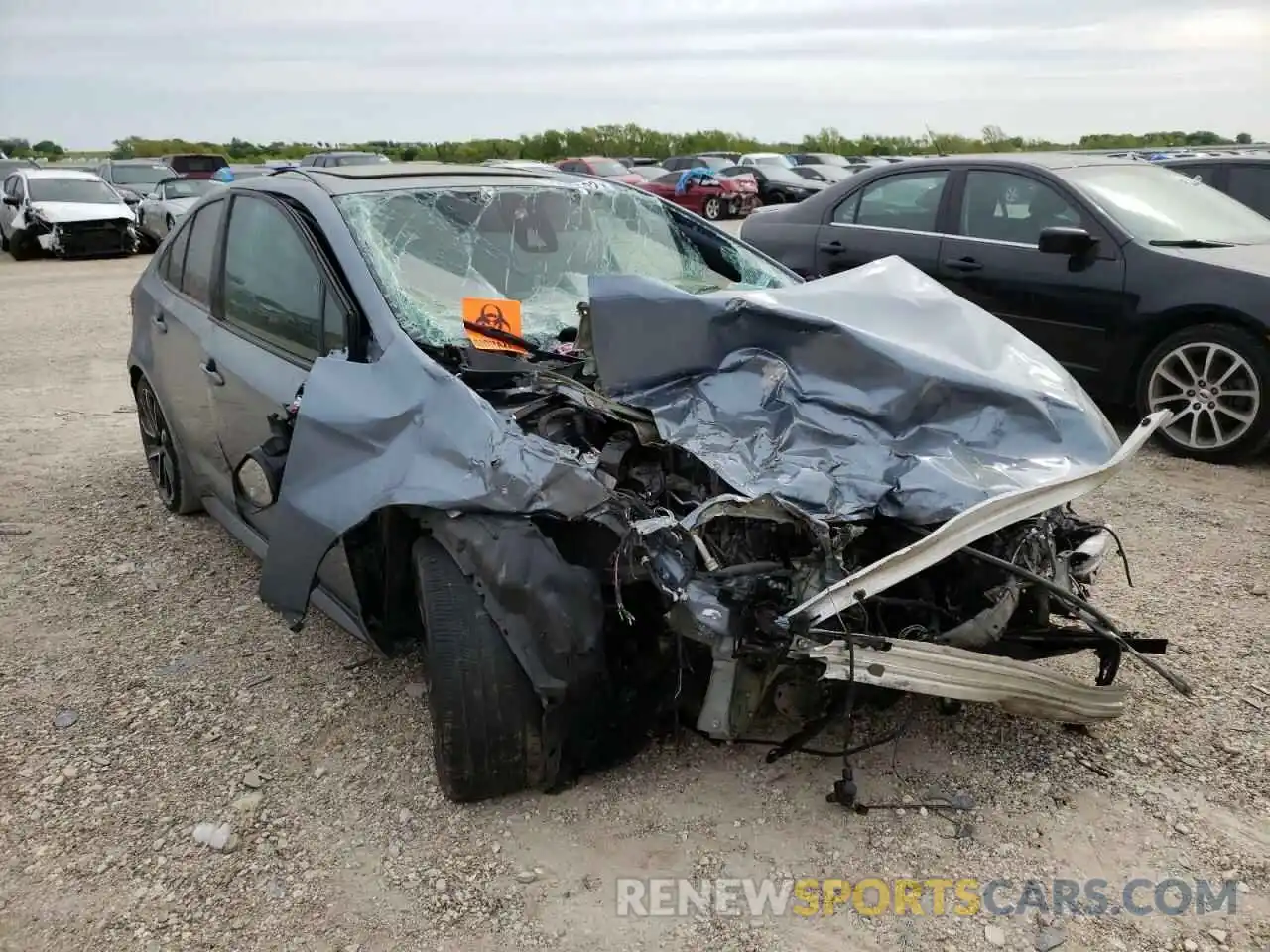 1 Photograph of a damaged car 5YFP4RCE4LP012371 TOYOTA COROLLA 2020