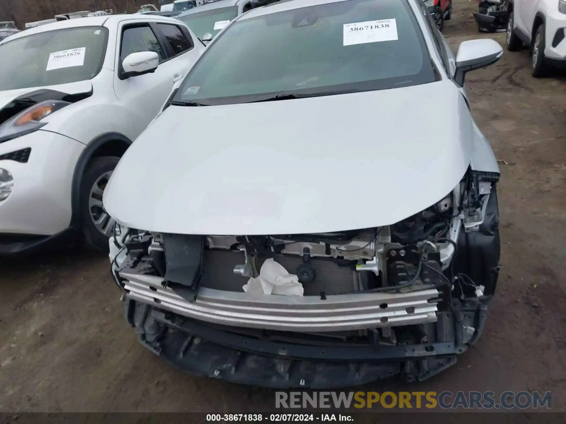 12 Photograph of a damaged car 5YFP4RCE4LP016579 TOYOTA COROLLA 2020