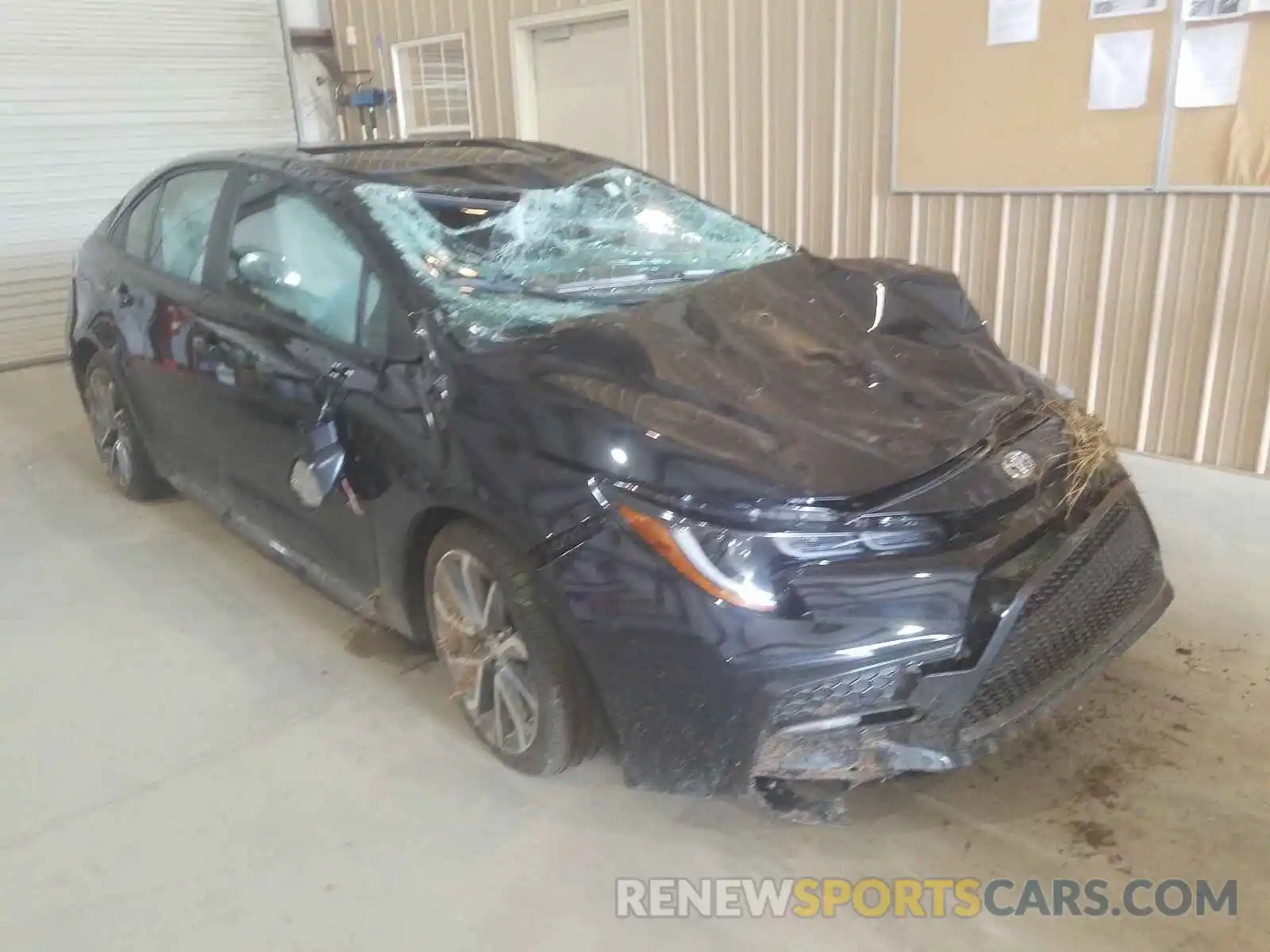 1 Photograph of a damaged car 5YFP4RCE4LP031342 TOYOTA COROLLA 2020