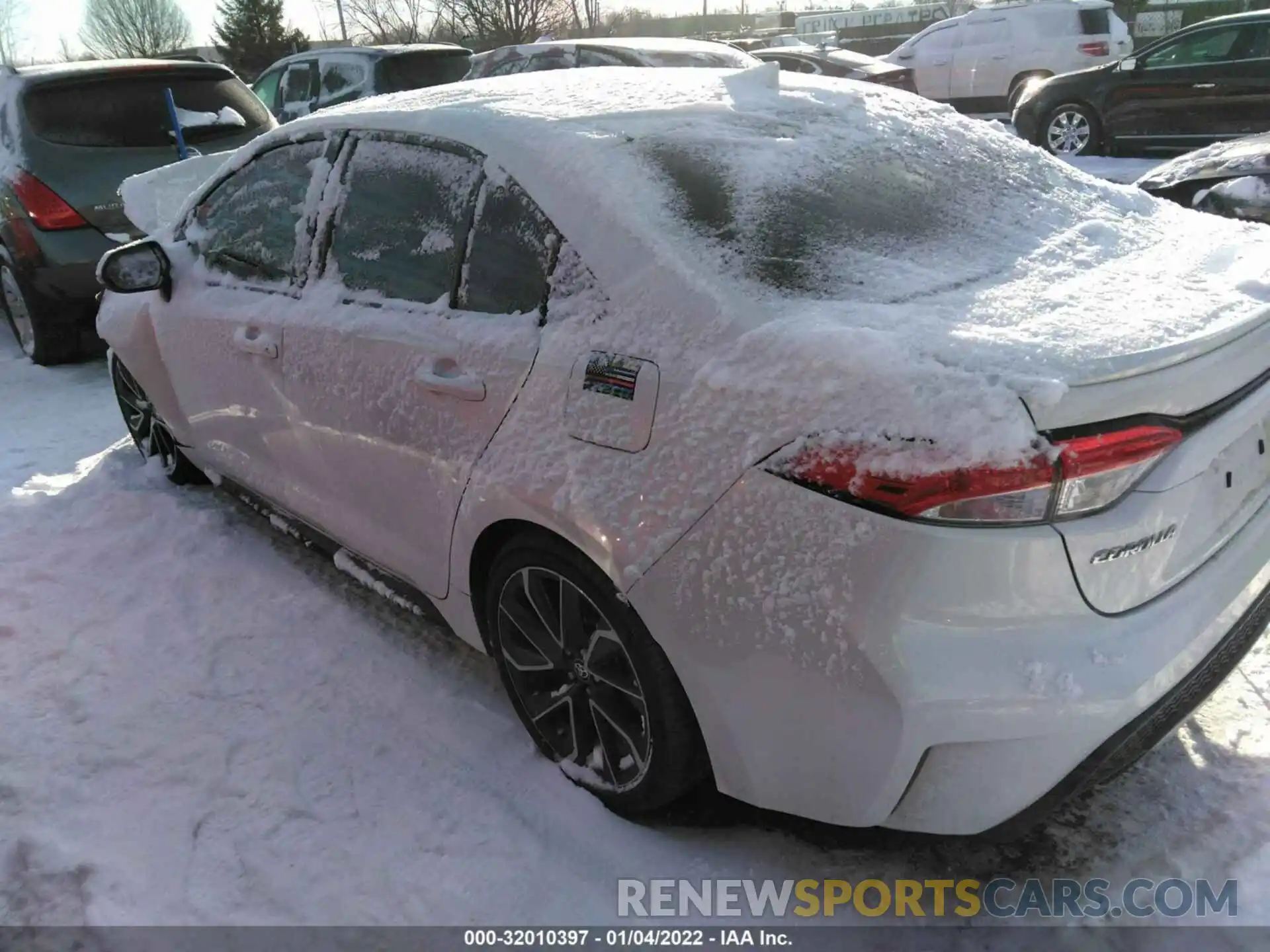 3 Photograph of a damaged car 5YFP4RCE4LP034872 TOYOTA COROLLA 2020